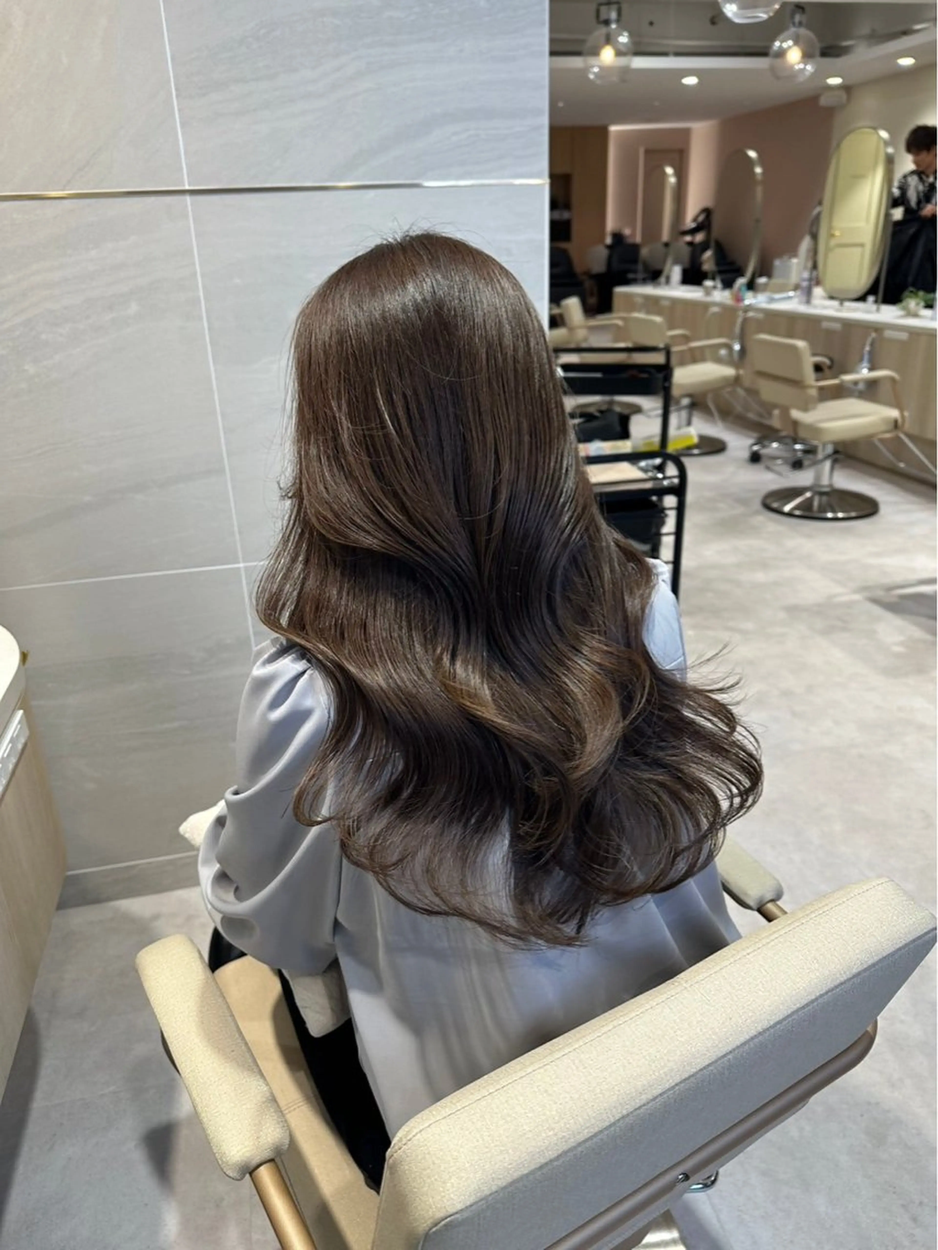 ロング カラー ベージュカラー イルミナカラー シアーベージュ 髪質改善 トリートメント カット ヘアカラー トリートメント ブリーチなしダブル カラー🧸🐺陽介のヘアスタイル