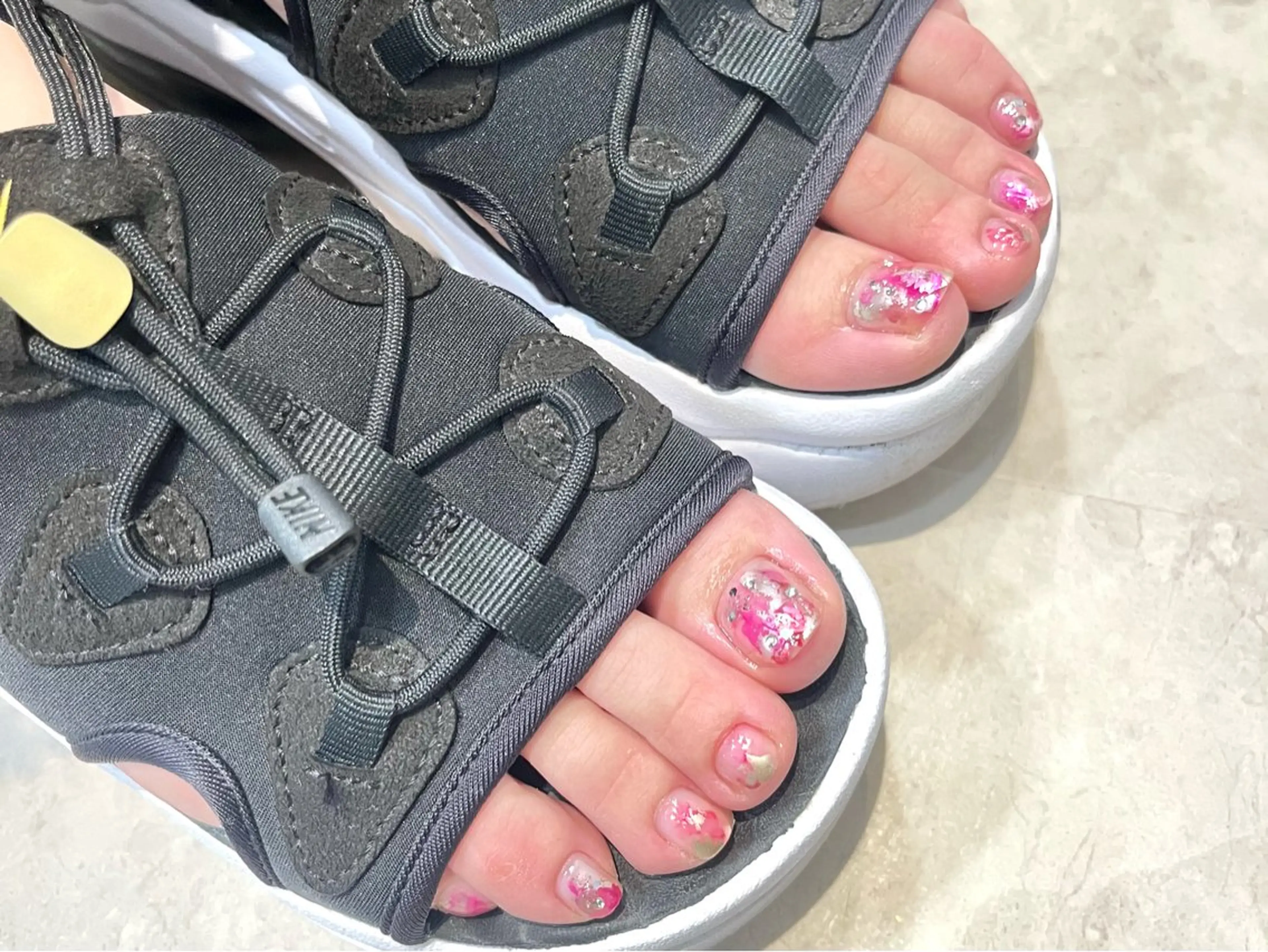 ネイル アートネイル フットネイル ジェルネイル ニュアンスネイル パラジェル Salute本店 🦋仲原里佳のネイルデザイン