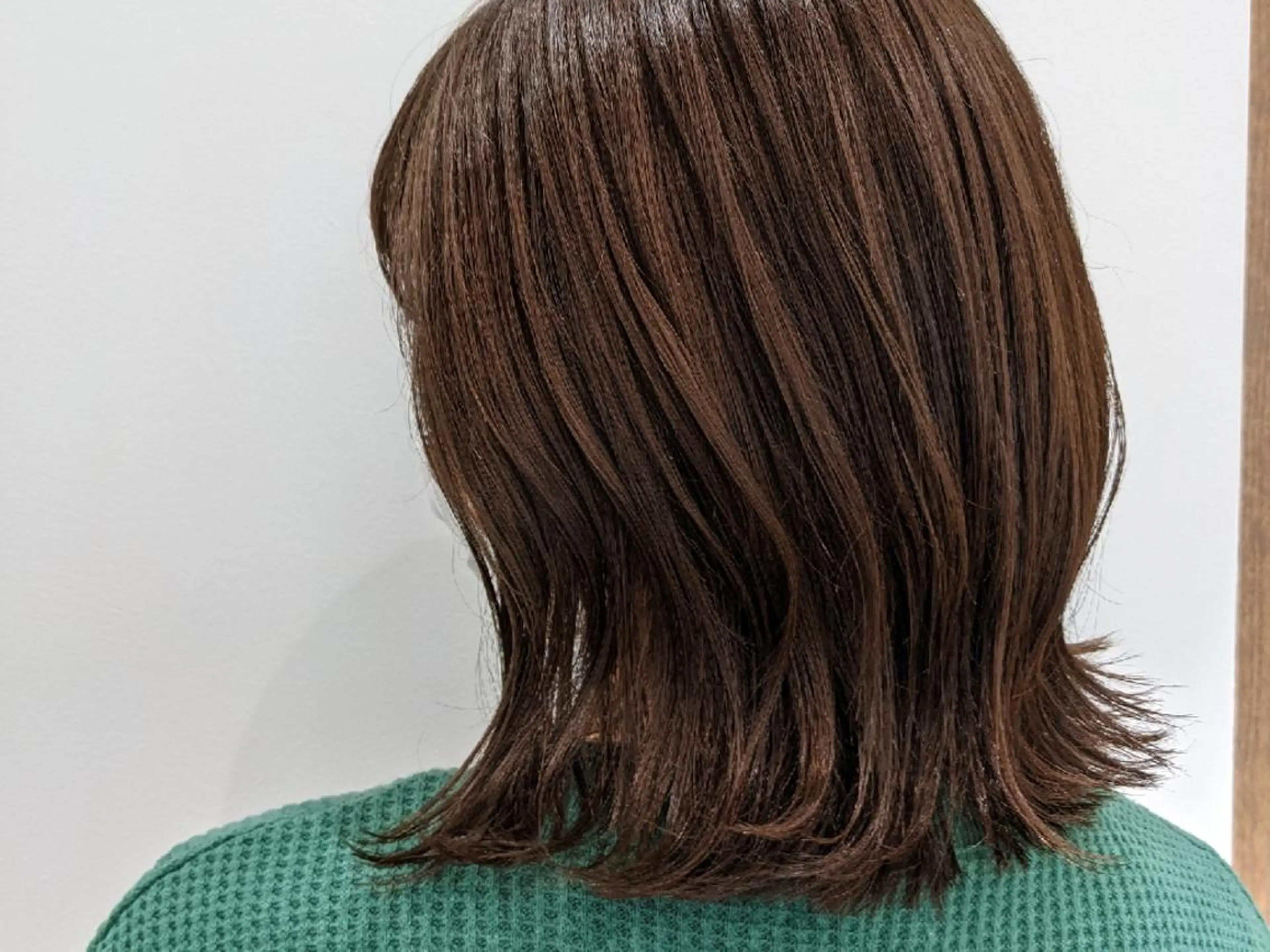 ミディアム ボブ くせ毛 外ハネヘア 井上 佳奈のヘアスタイル