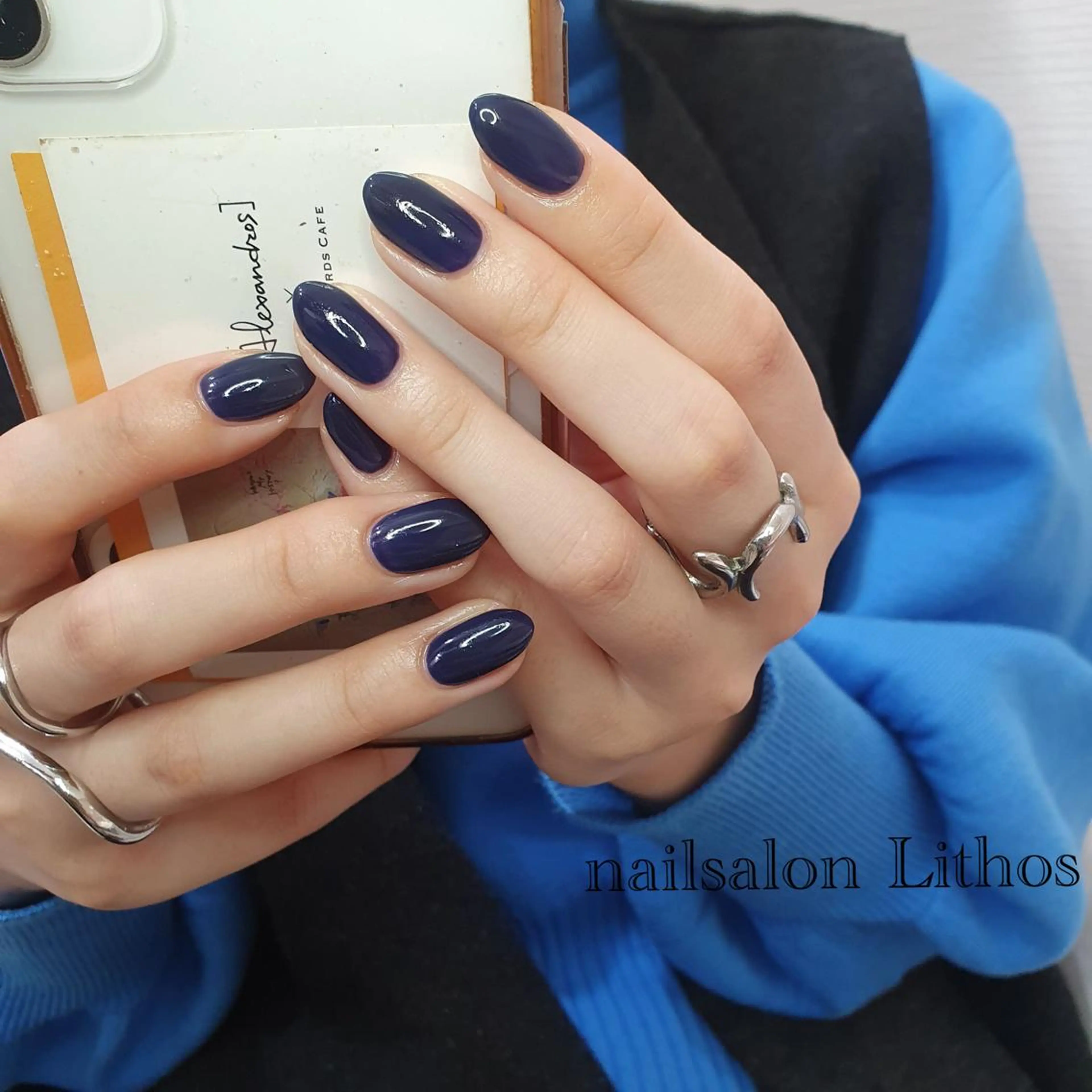 ネイル ネイビー ハンドネイル nailsalon Lithos所属・nailsalon Recontreのネイルデザイン