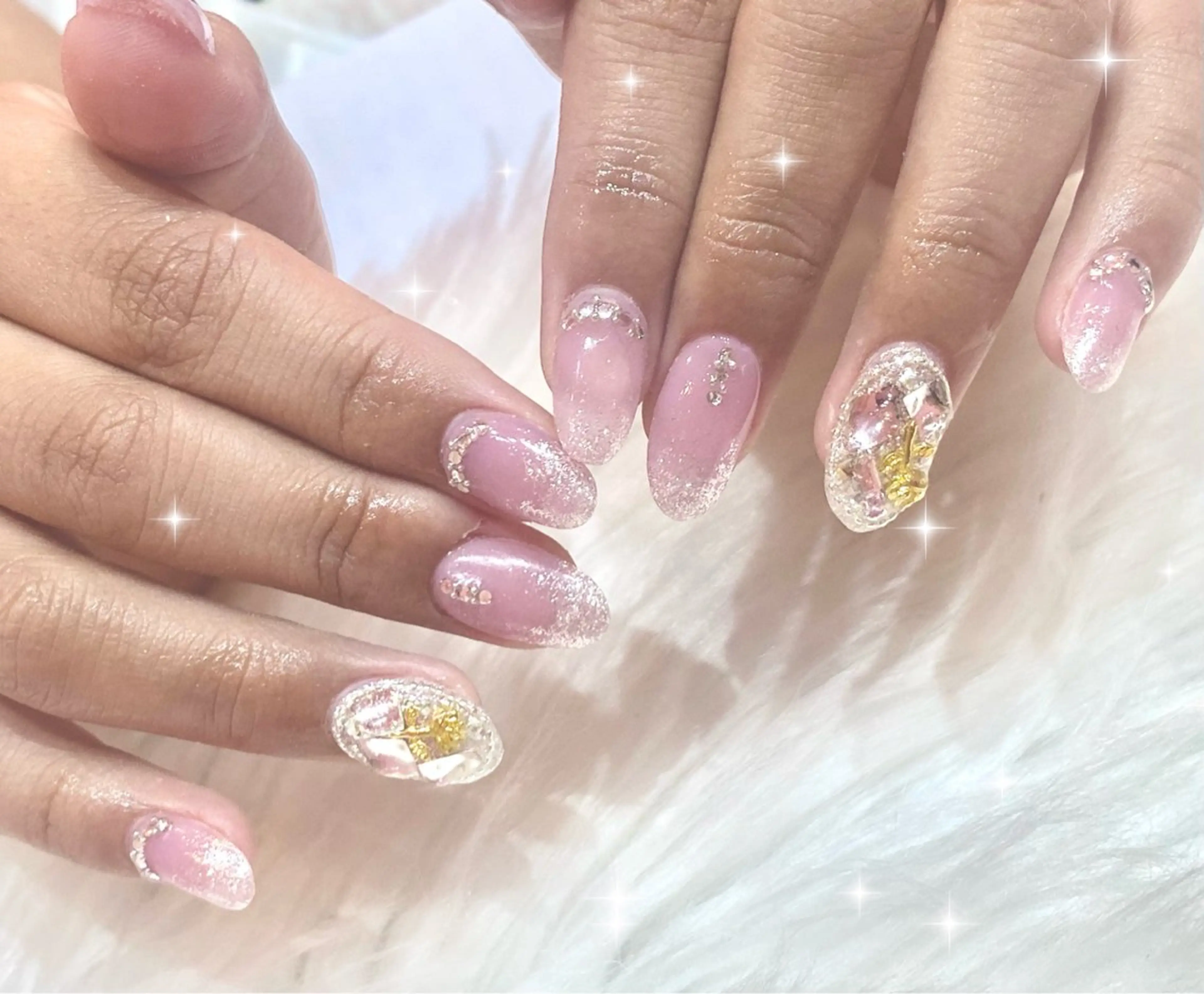 ネイル キラキラネイル ハンドネイル S. RIRIKAのネイルデザイン