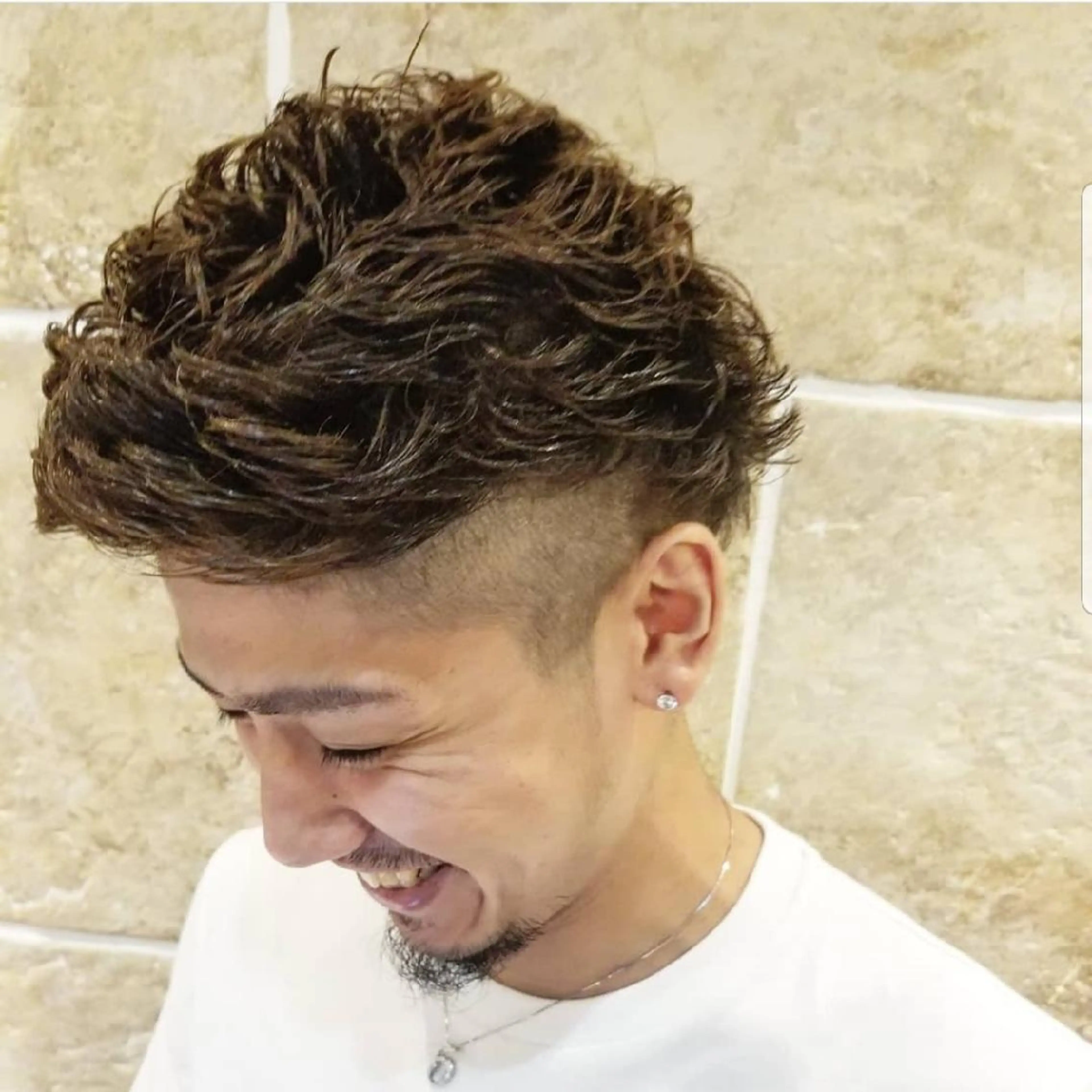 ショート パーマ メンズ カラー 501 HAIR studio所属・22時迄営業サロン⭐ YASUHIRO🌿の眉毛・アイブロウイメージ