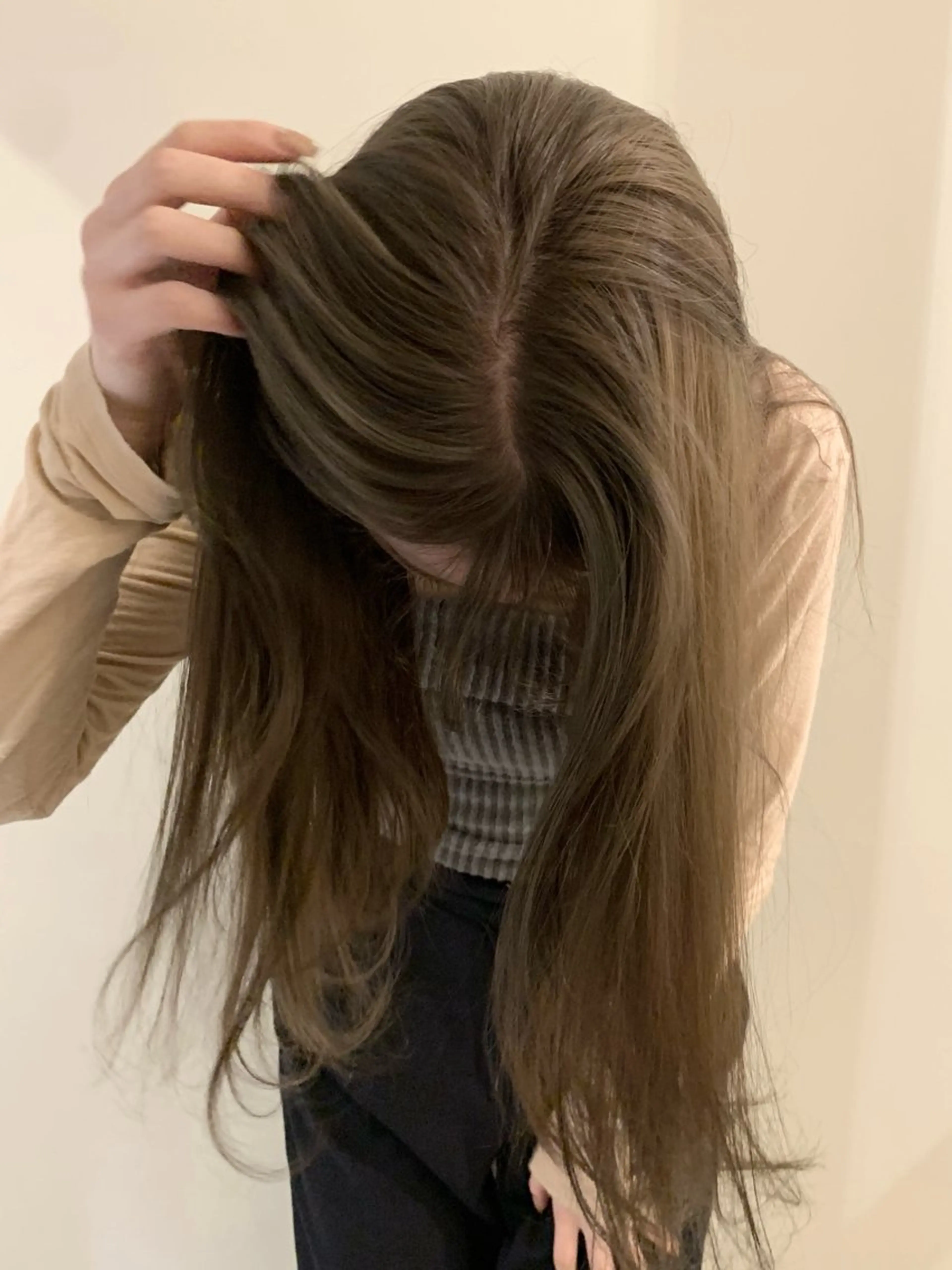 ロング カラー ベージュカラー ブリーチ ダブルカラー ブリーチなしカラー オリーブベージュ ヘアカラー 落合希 new open ✨のヘアスタイル