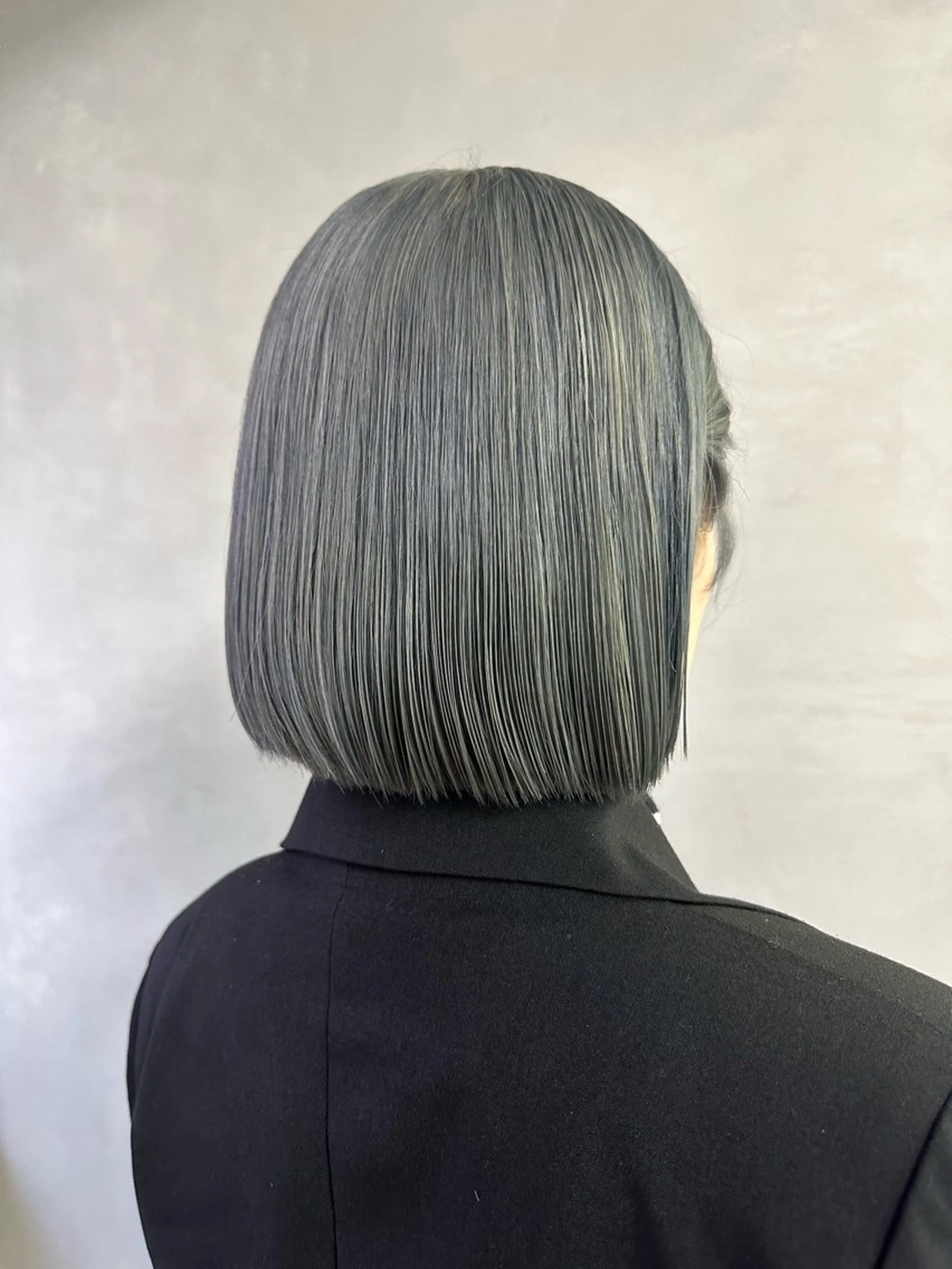 ミディアム カラー ブリーチ シルバー ボブ カット ヘアカラー トリートメント 似合わせ小顔ショート /akane🐰♥️のヘアスタイル