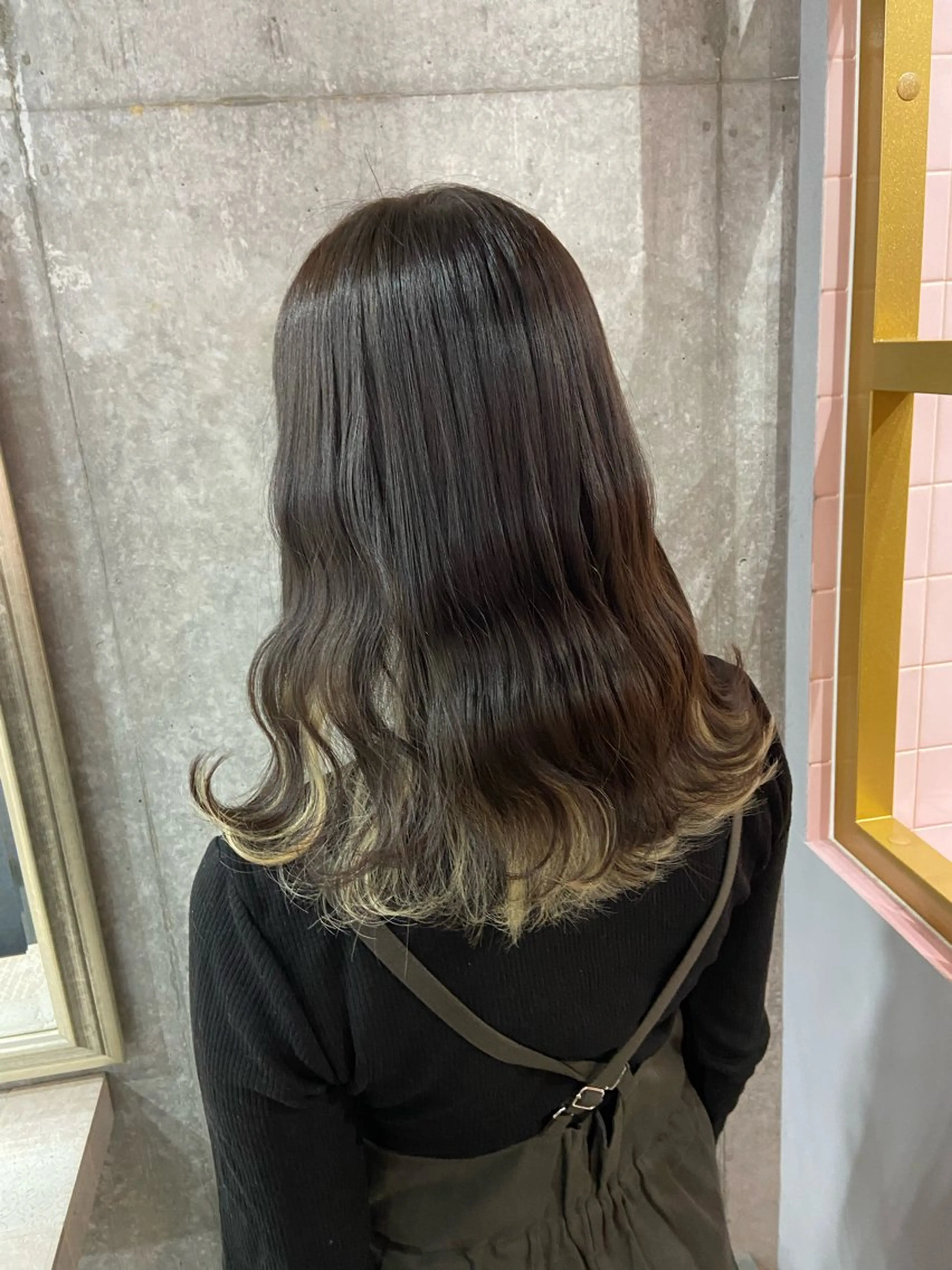 セミロング カラー 艶感透明感カラー🤍 hinaのヘアスタイル