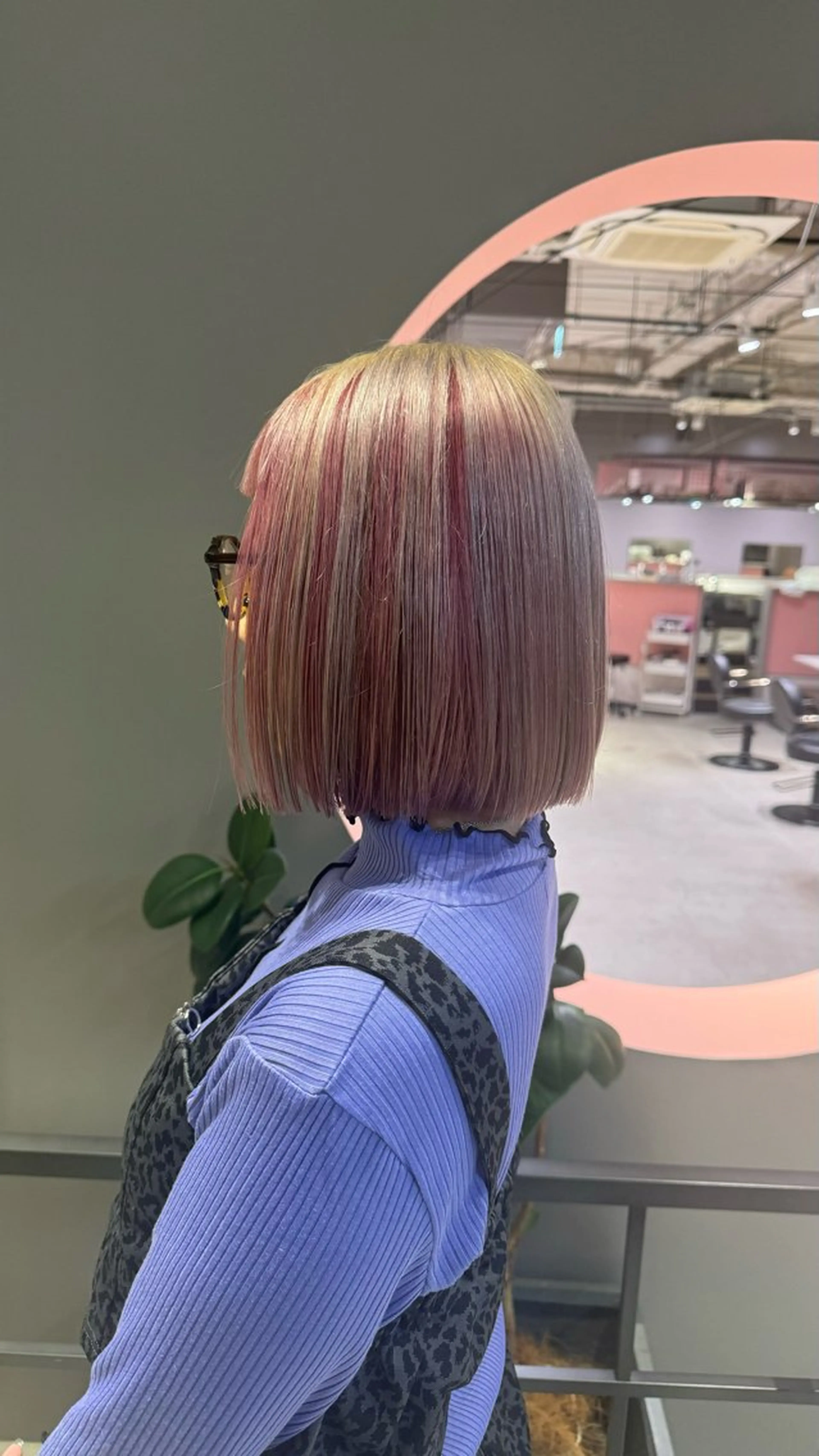 ミディアム il buddy hair所属・石崎 梨華のヘアスタイル
