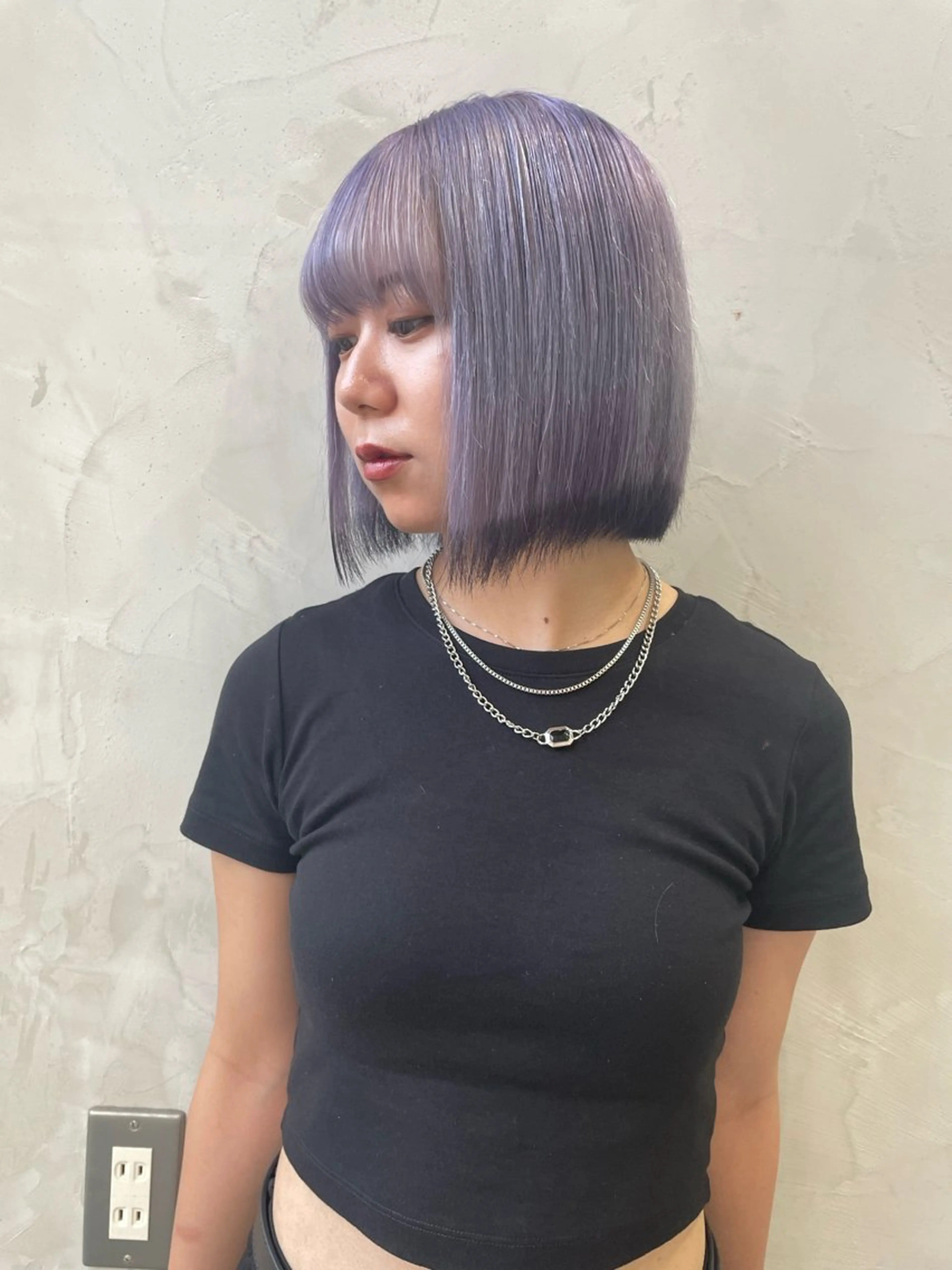 カラー 黒髪 ラベンダーカラー fudge所属・MaisonHALU 松浦光咲のヘアスタイル
