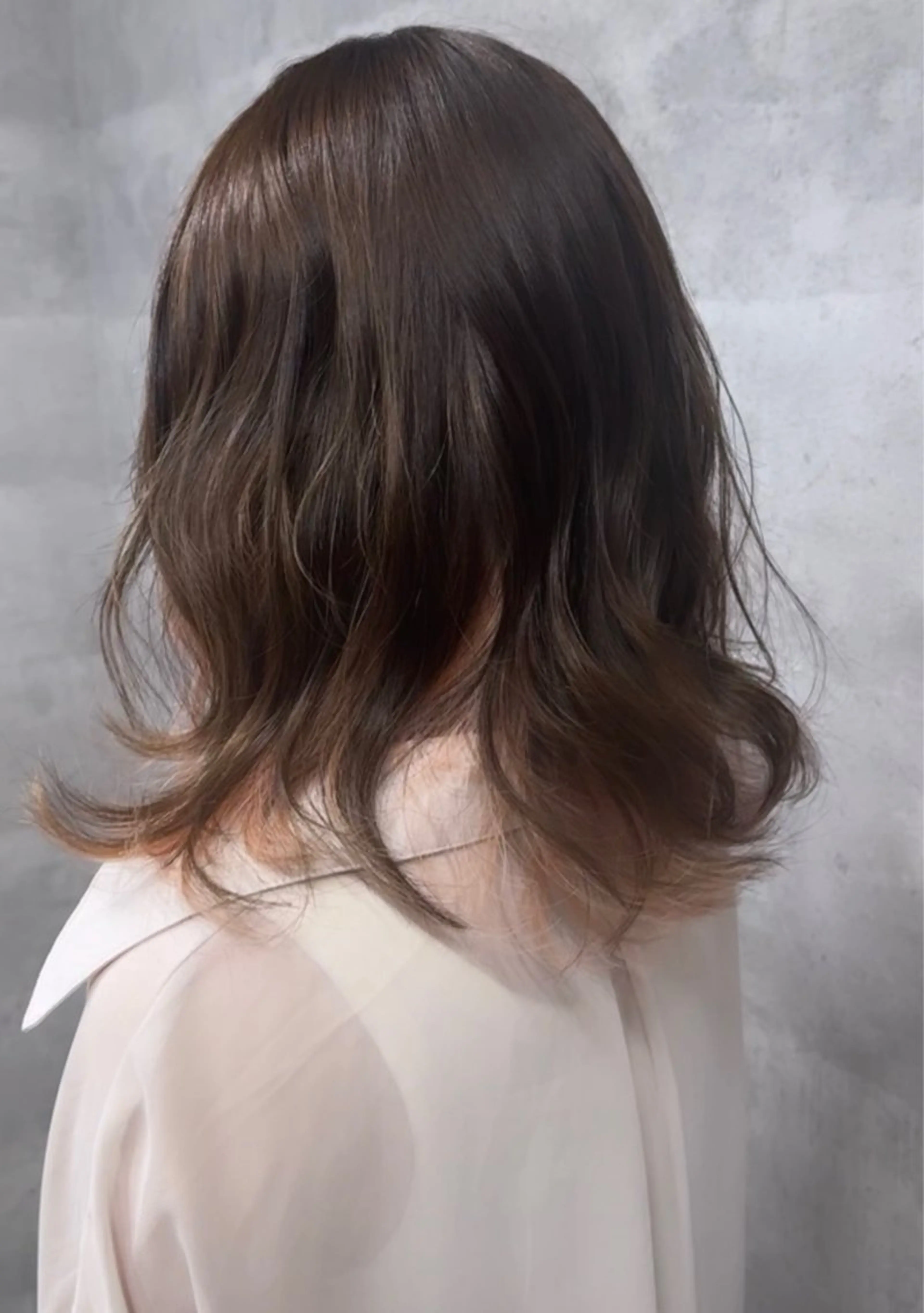 セミロング ラベンダーベージュ カット ヘアカラー トリートメント L'wis所属・🪄🫧ハイトーン/ 乙津茜🐰L'wisのヘアスタイル