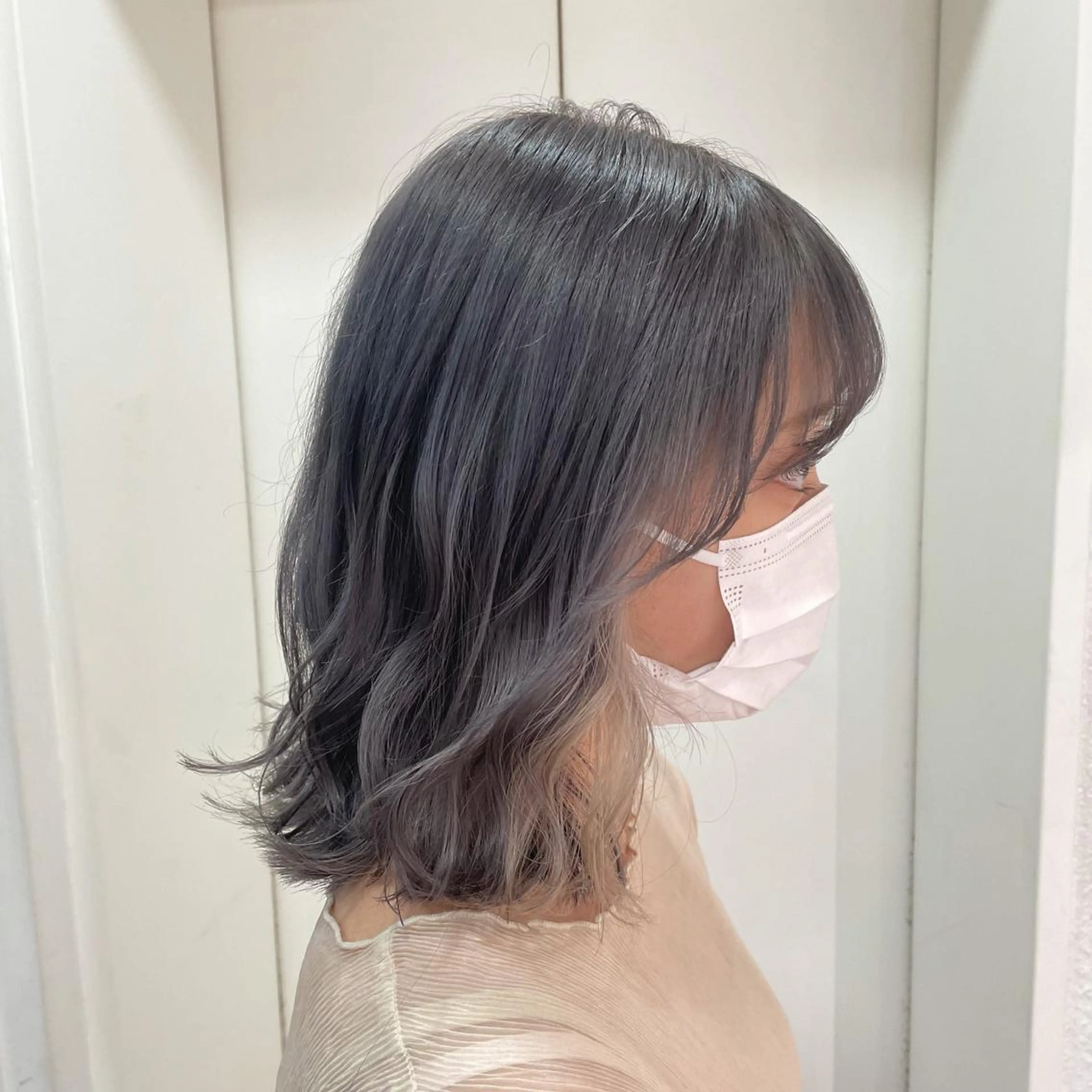 ミディアム カラー TRENCH　相澤 果歩のヘアスタイル
