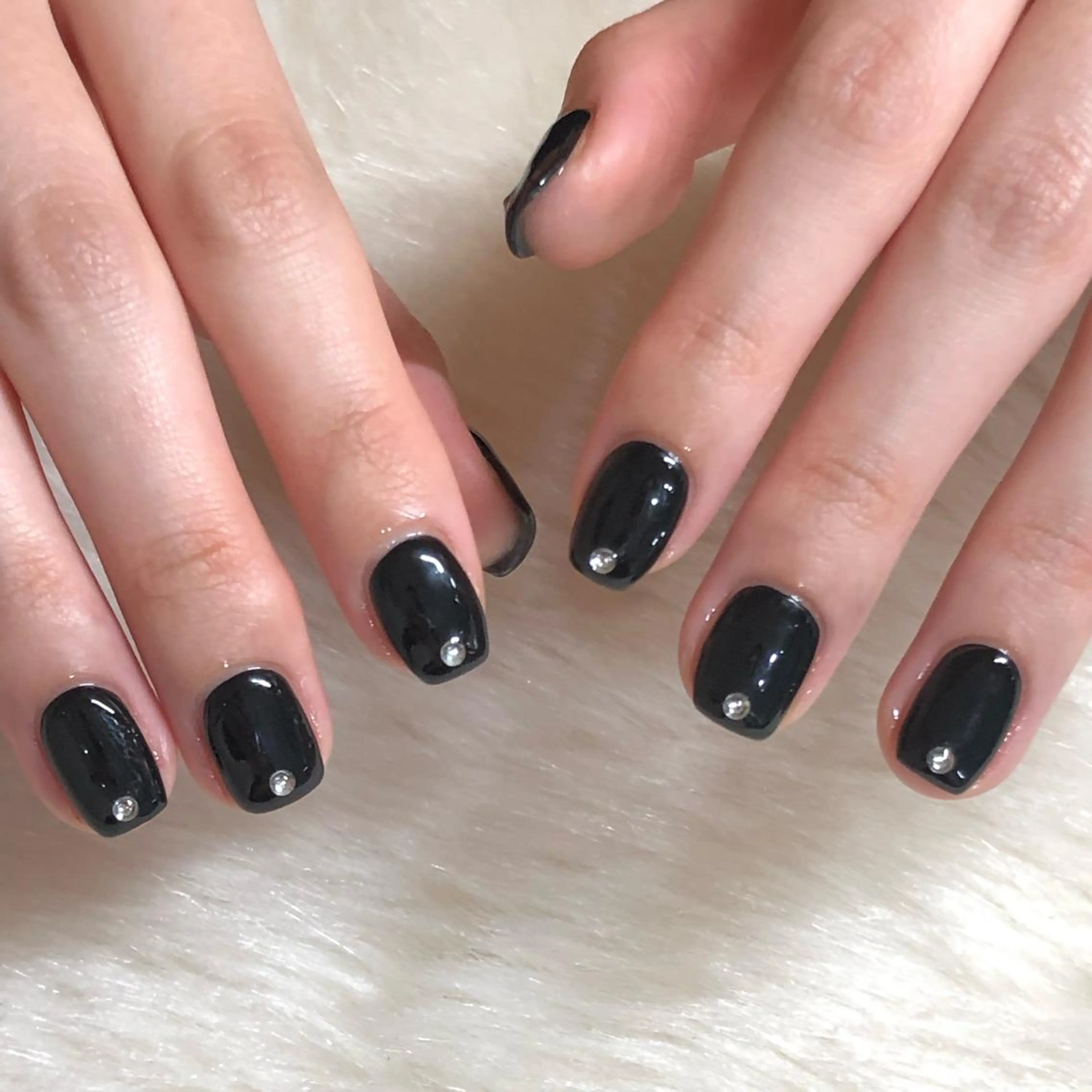 ネイル ハンドネイル フットネイル ハンドケア Nes.Nail所属・Miyagi Asamiのネイルデザイン