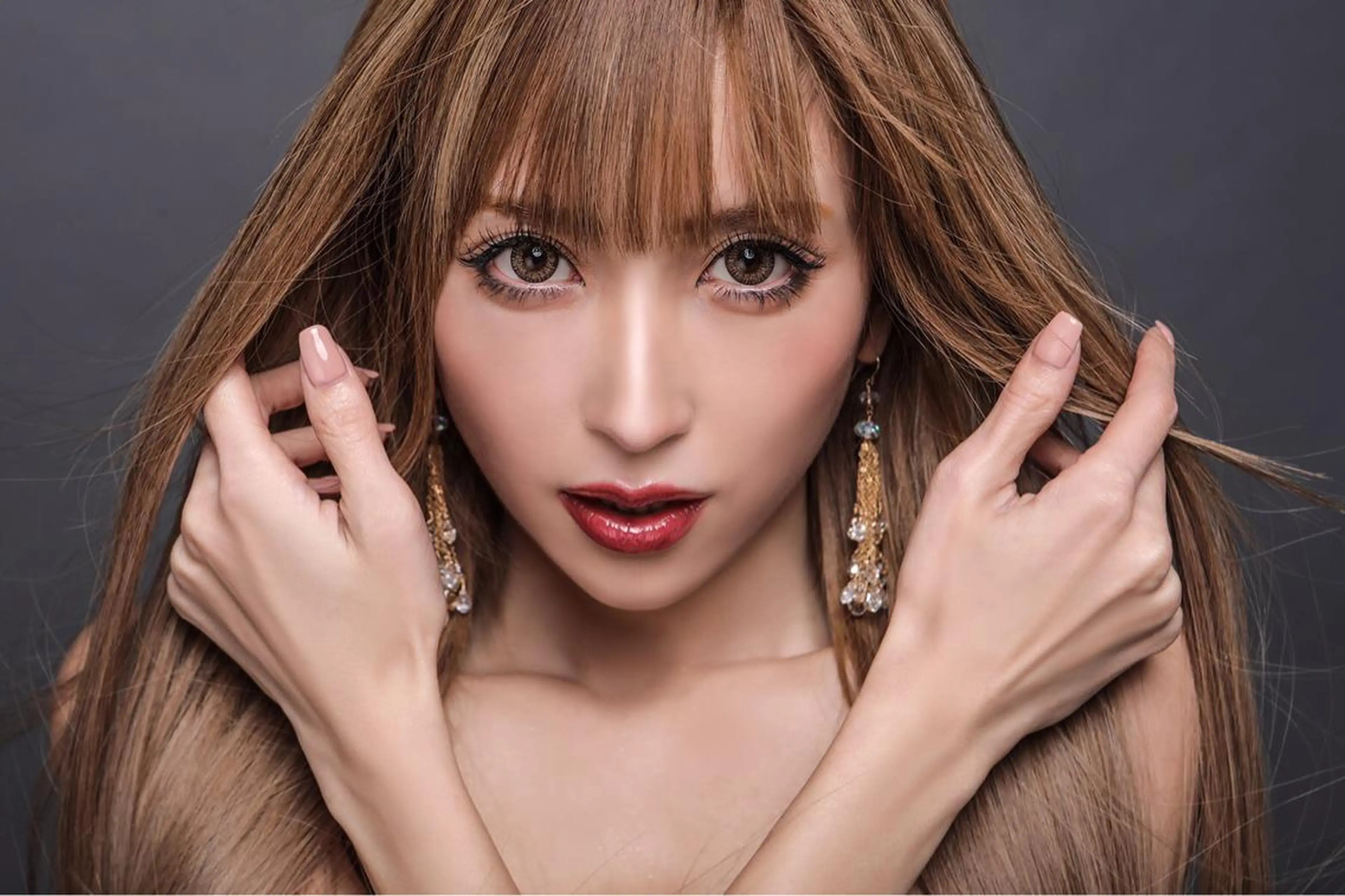 ロング カラー パーマ ヘアアレンジ メンズ キッズ ネイル マツエク・マツパ 学生（メンズ向け） グラデーションカラー ユニコーンカラー 付け放題 ゴージャス NAILSGOGO shibuyaのネイルデザイン