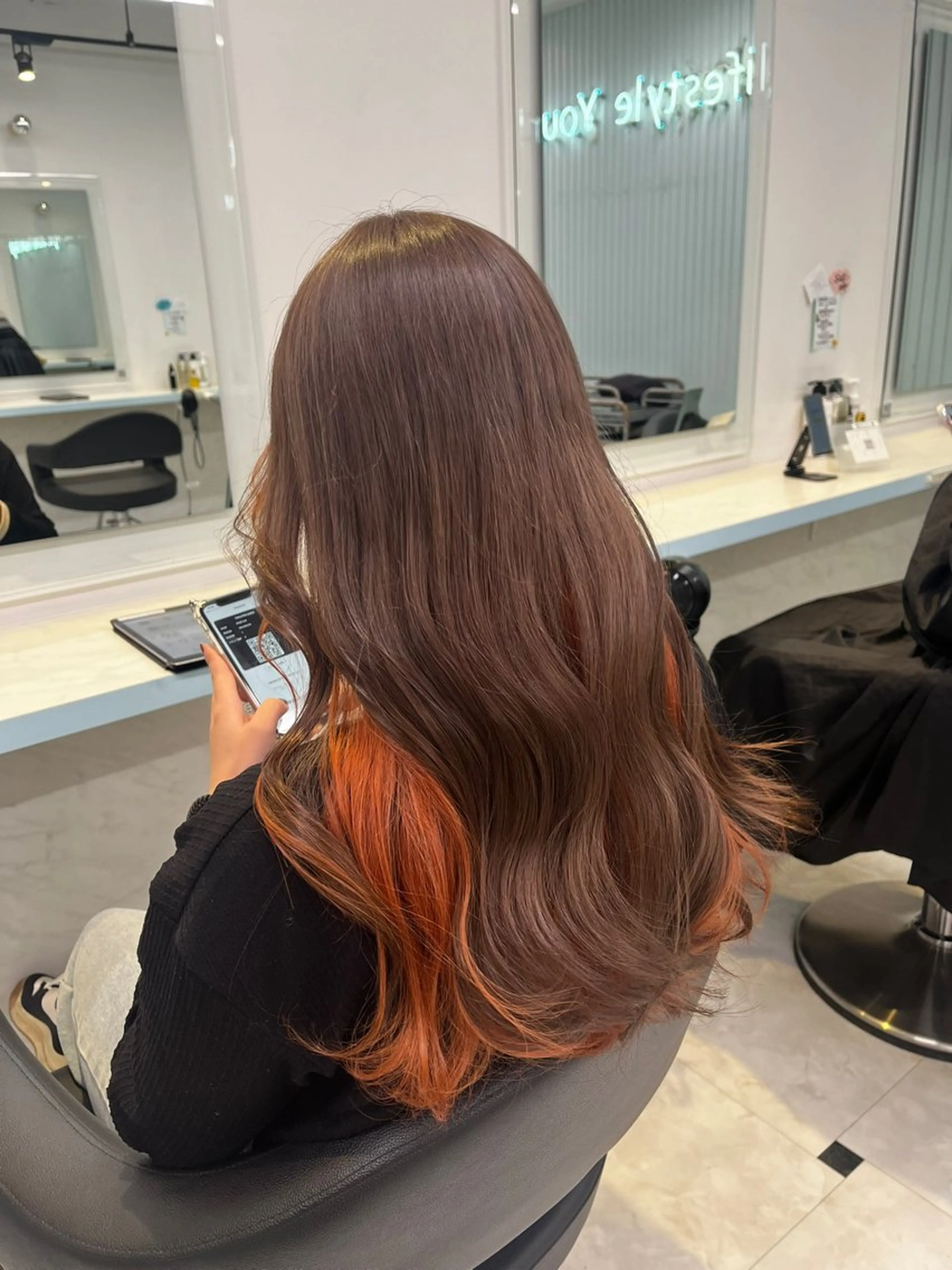 ロング カラー ヘアカラー ブリーチカラー 🩵MIZUKIのヘアスタイル