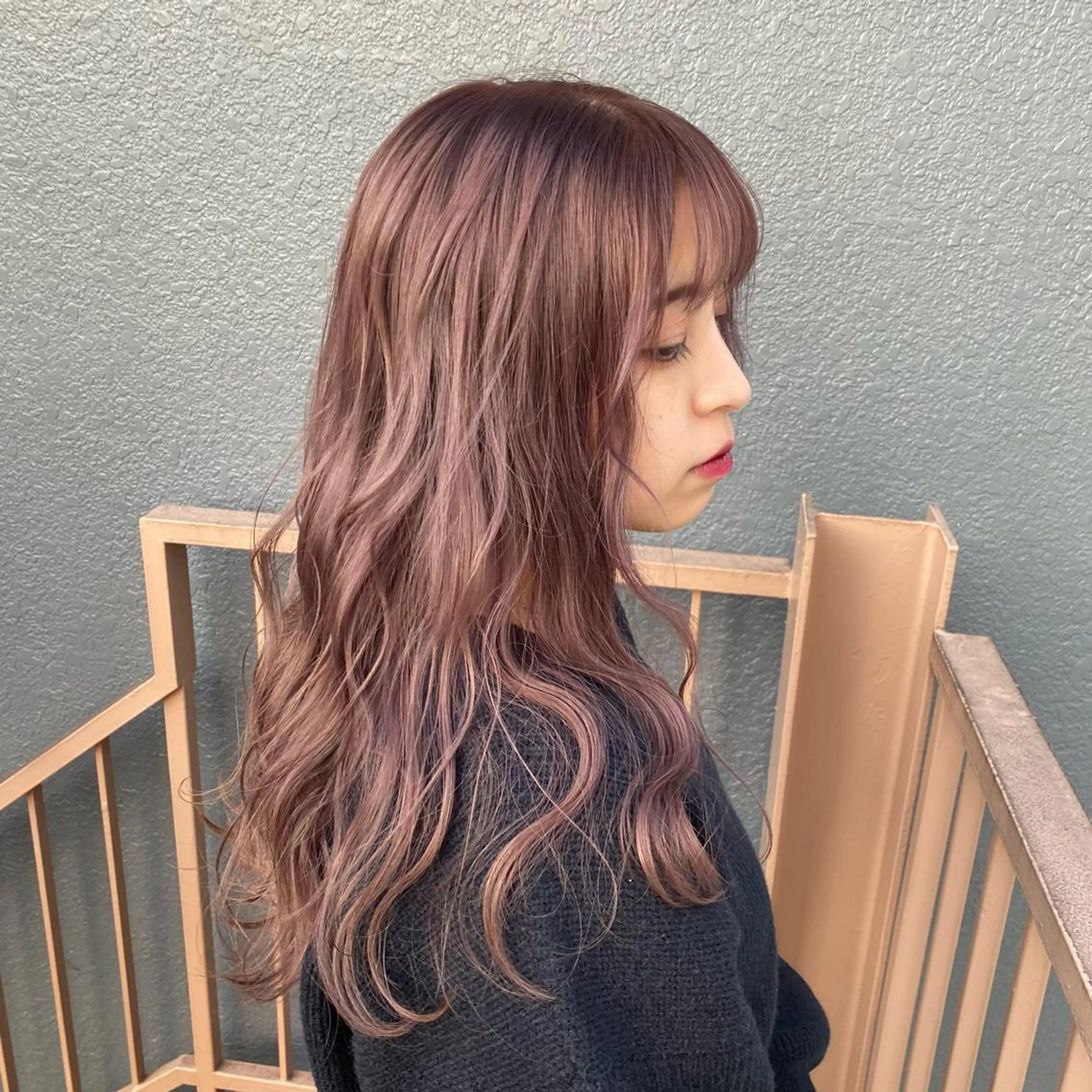 カラー ブリーチ カシス ピンクカラー 🫧透明感カラー 🫧 ジルバ清水南海のヘアスタイル