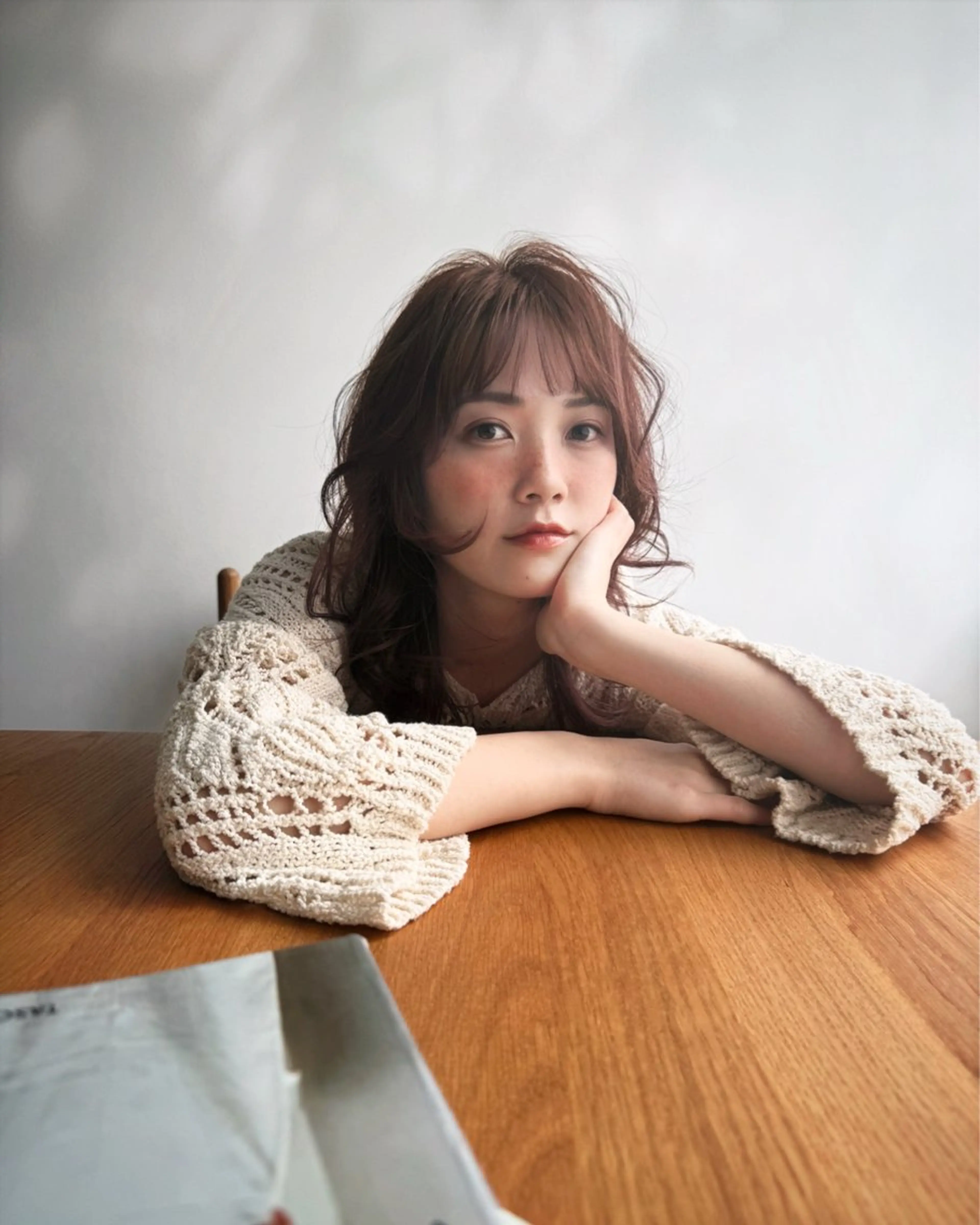 セミロング U too e’s 鎌倉🌿堀岡千紘のヘアスタイル