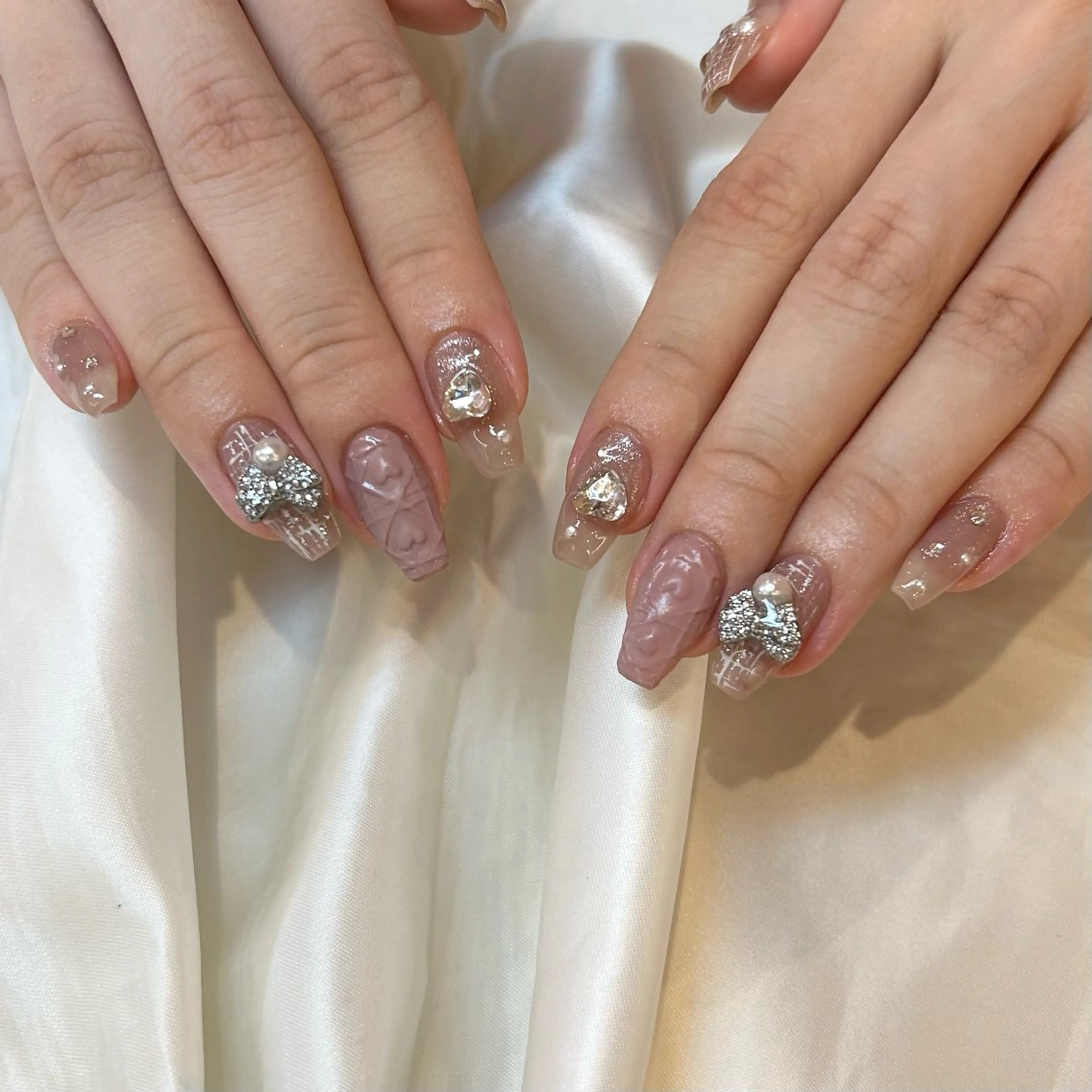 ネイル リボン ツイードネイル ハンドネイル LOVE NAIL SAEのネイルデザイン