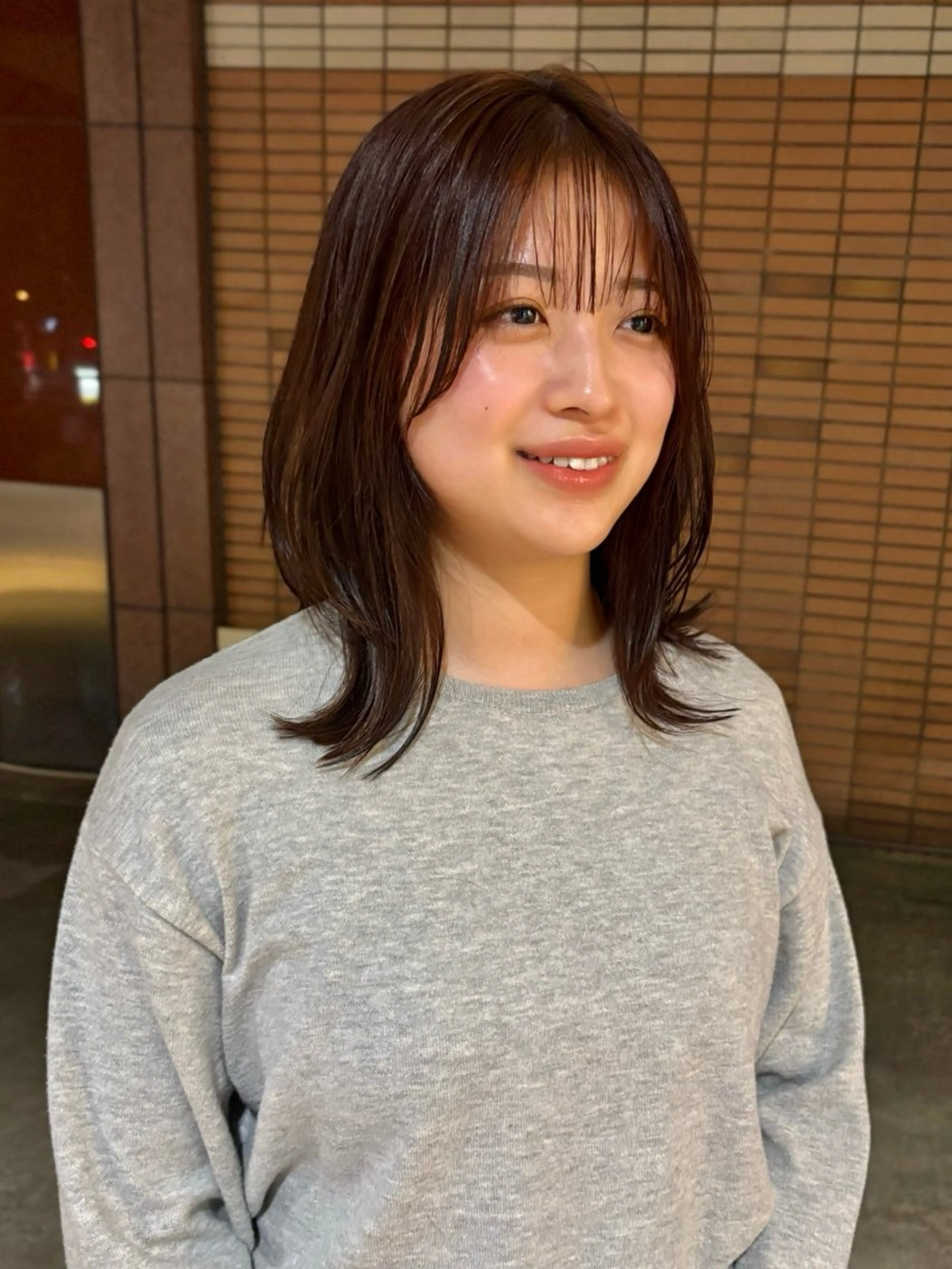 セミロング behive  駅前店所属・菊地 桃花のヘアスタイル