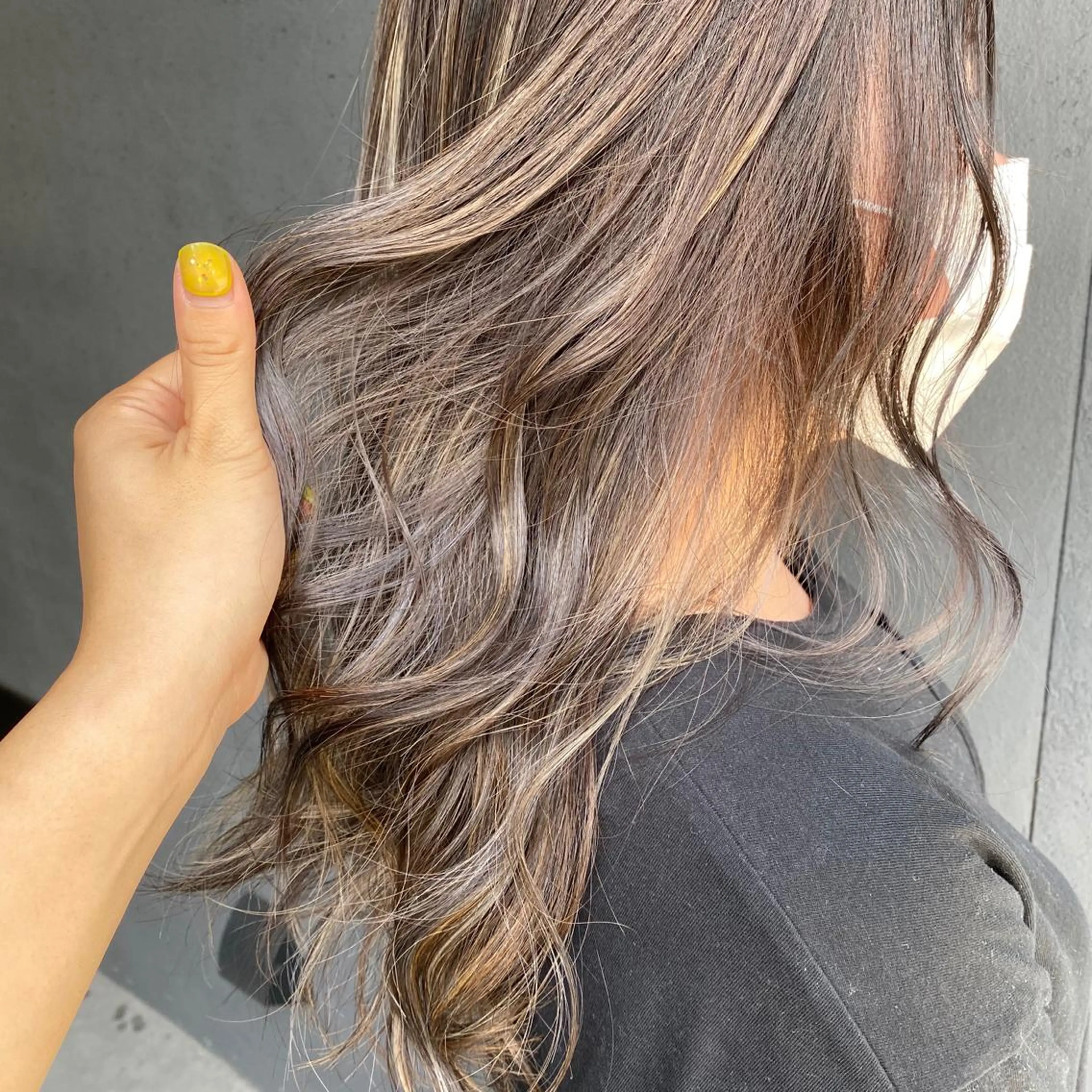 ロング カラー TRUCK トラックのヘアスタイル