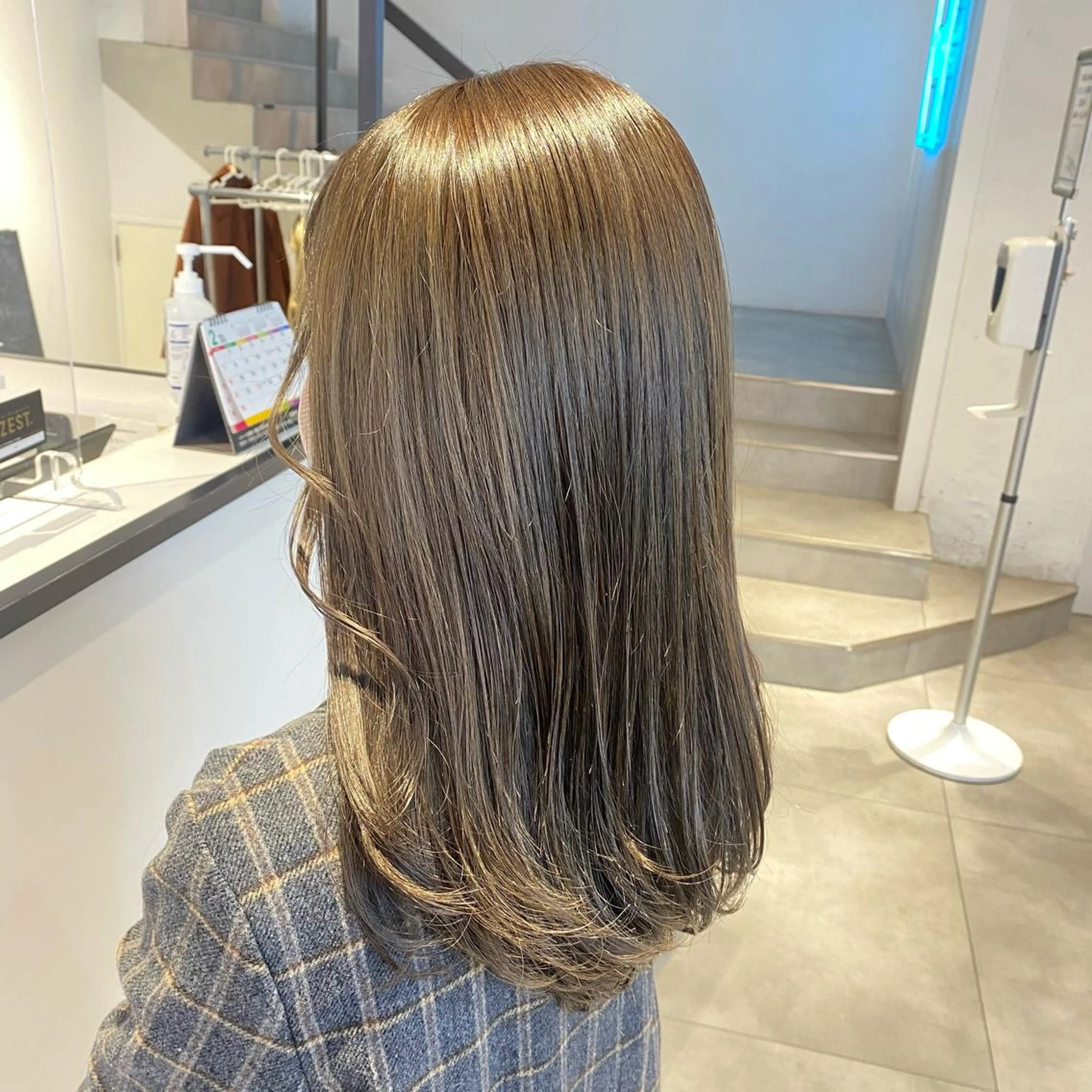 カラー 酸性ストレート・ メンズ 三原 楊子のヘアスタイル