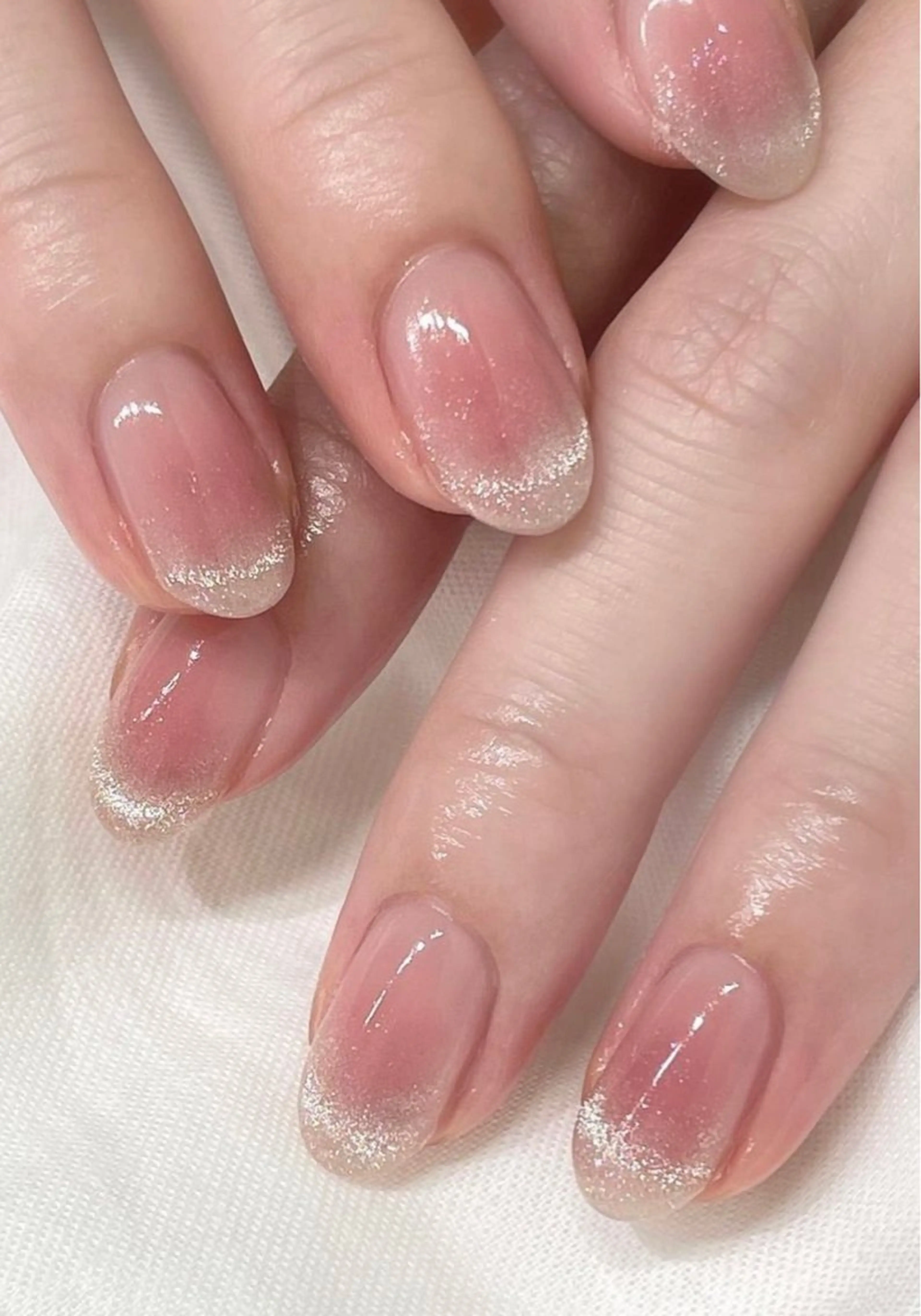 ネイル She_nail所属・ELSA_ Bellaのネイルデザイン