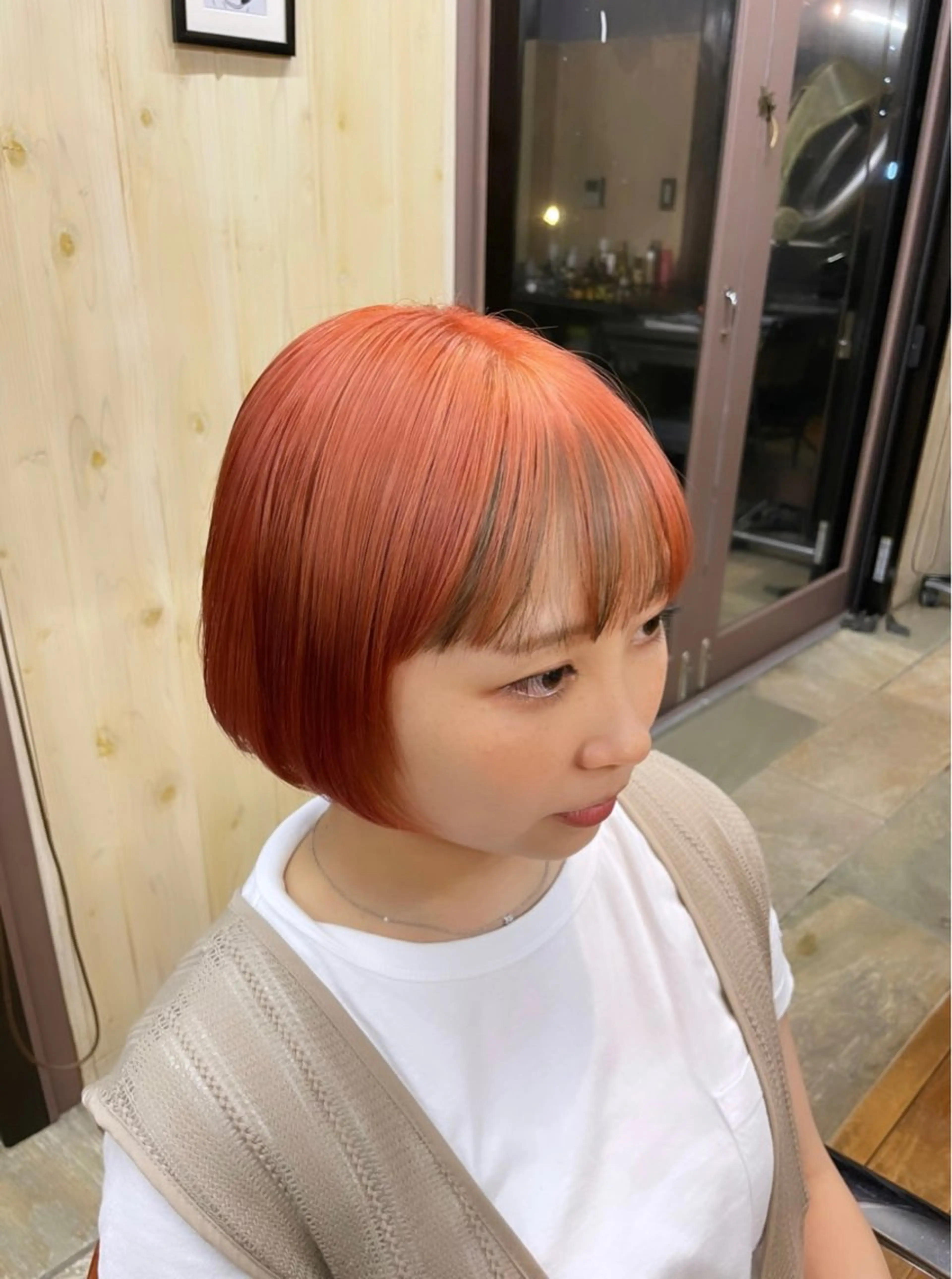 ショート カラー ブリーチ レッドカラー ayaka |トレンドヘアのヘアスタイル