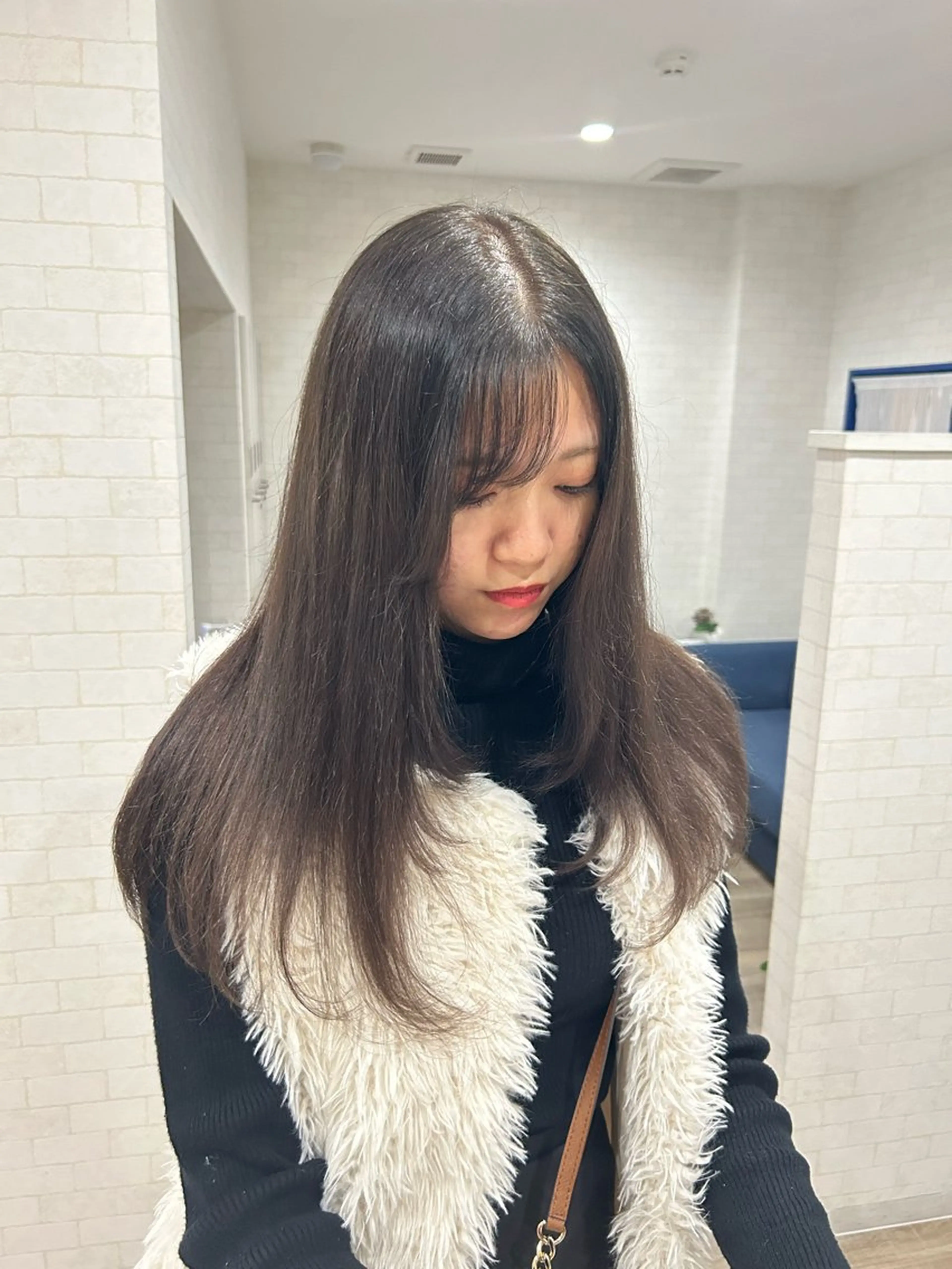 カラー CHEMIR所属・山川 由來のヘアスタイル