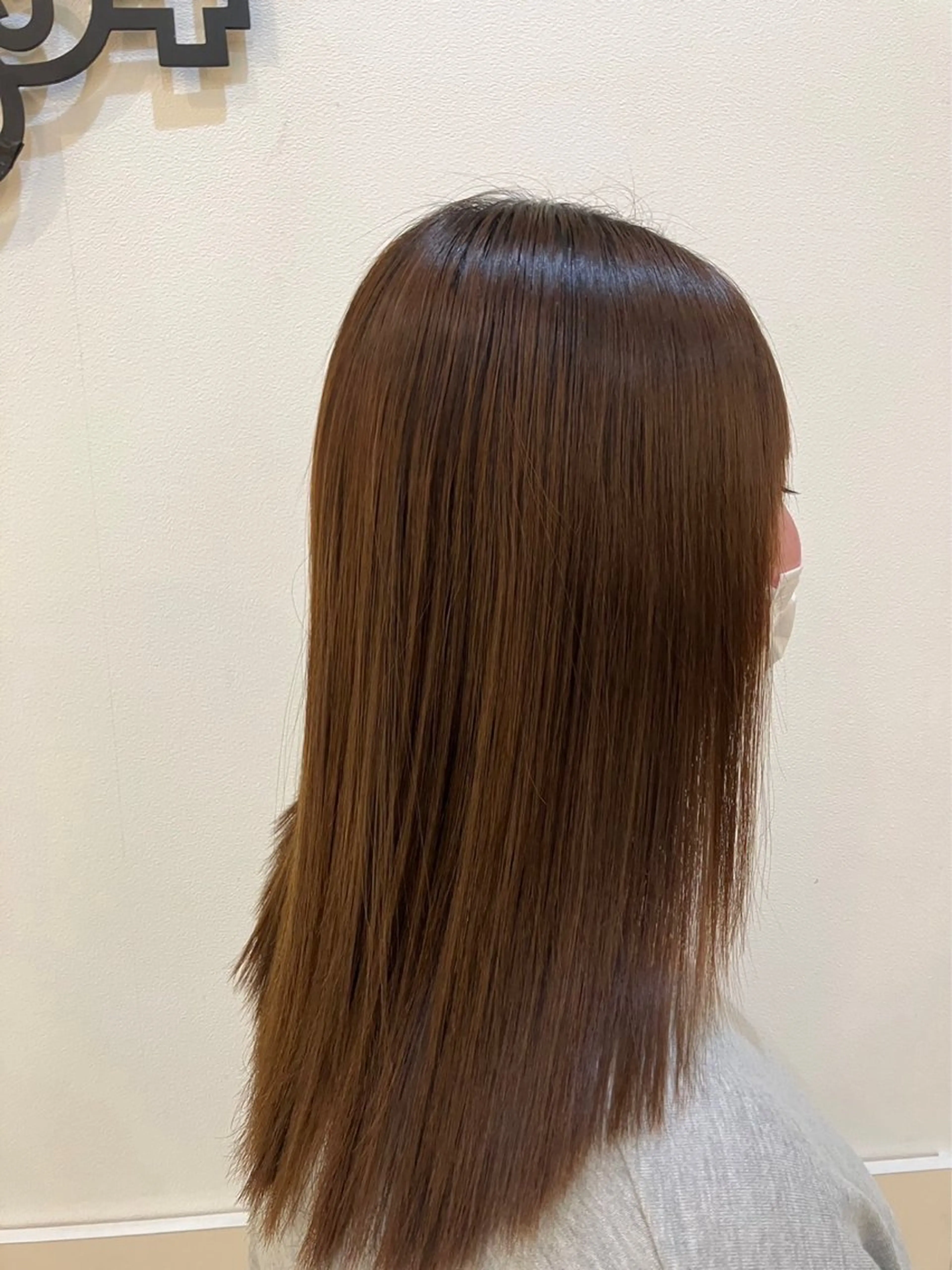 セミロング パーマ カット 縮毛矯正 たけだゆめ ダブルカラーのヘアスタイル