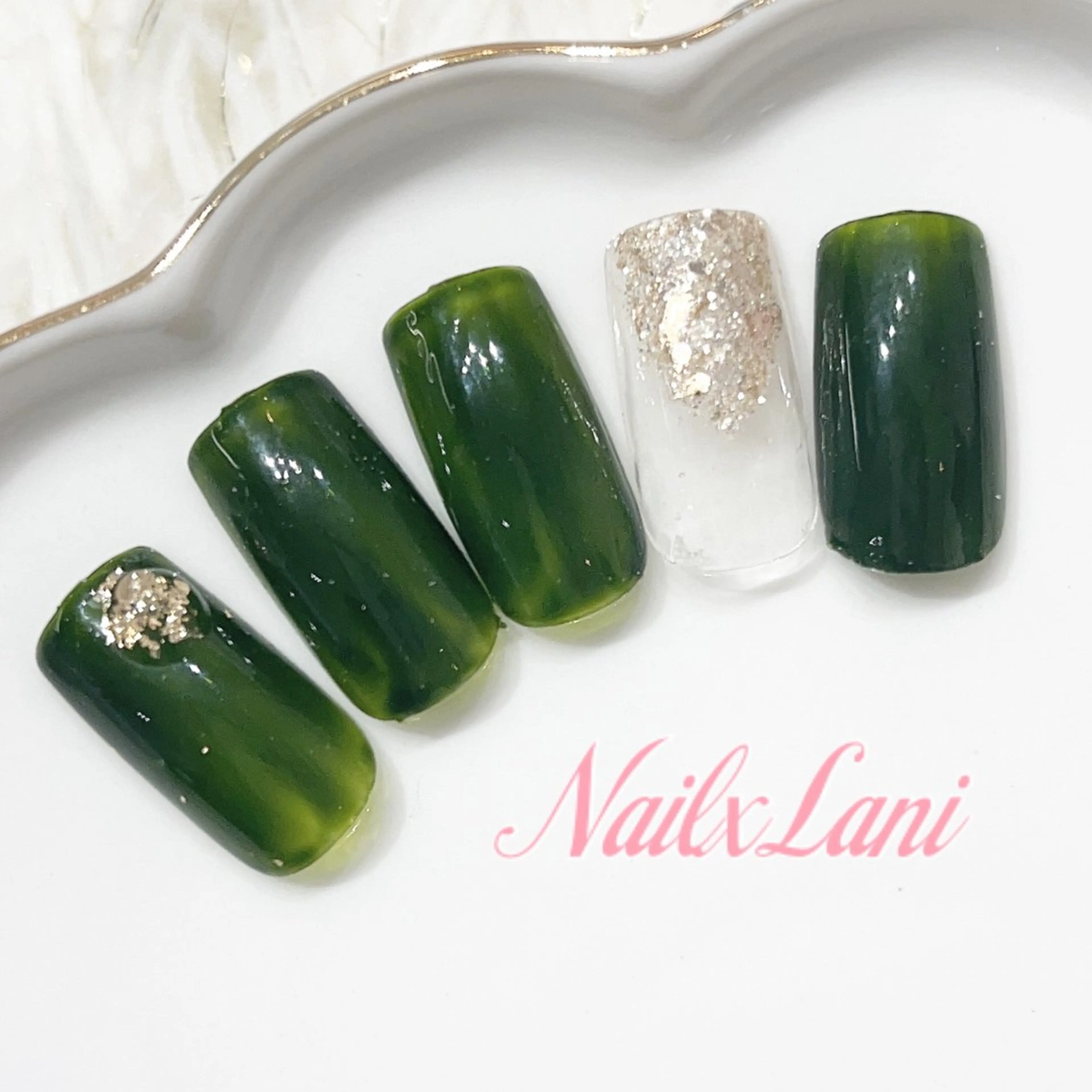 ネイル グリーン 練馬駅近ネイルラニ 不細工爪90分で美爪のネイルデザイン