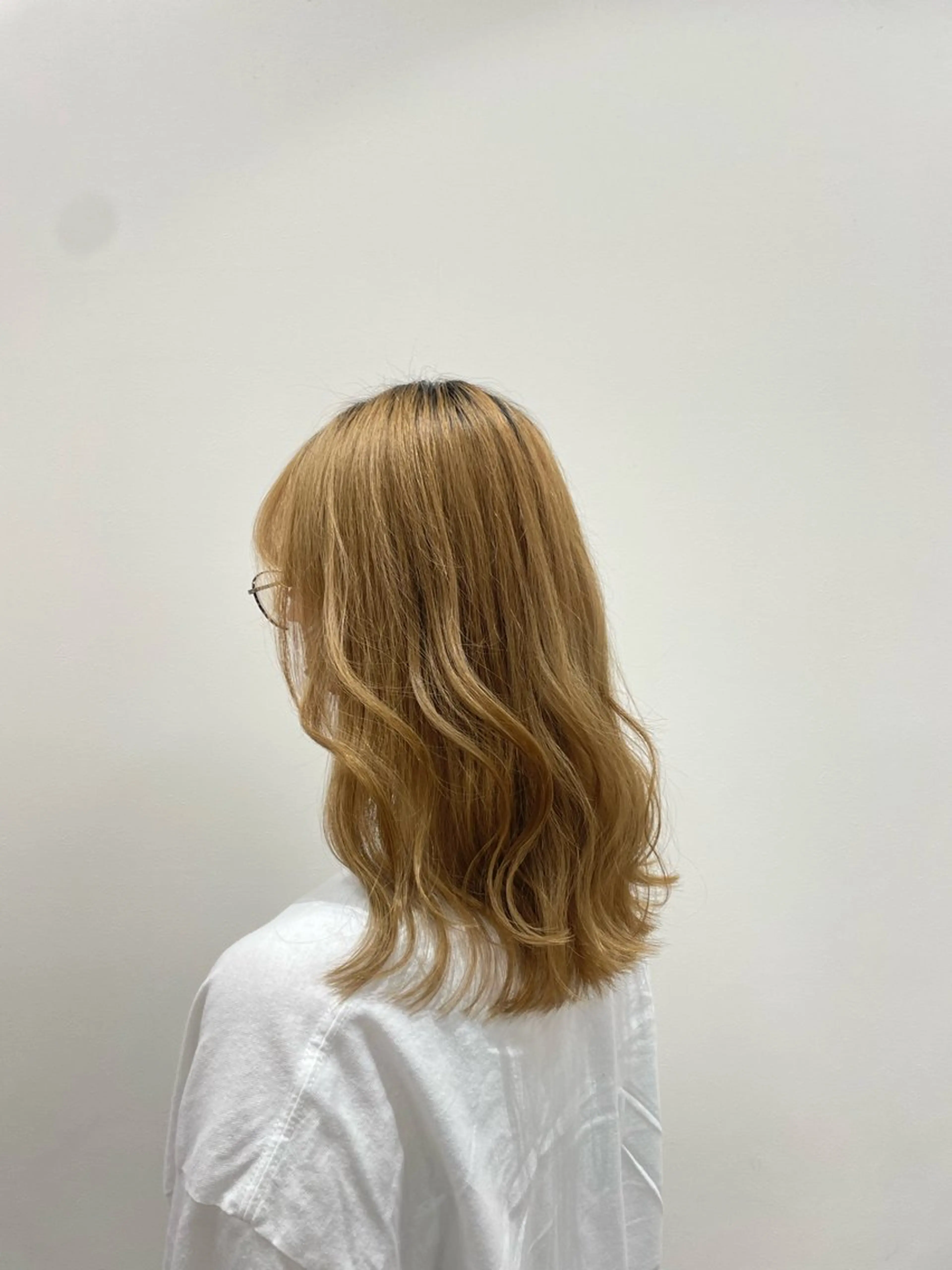 セミロング クロスパーマ/うる艶 カラー/Kurumiのヘアスタイル