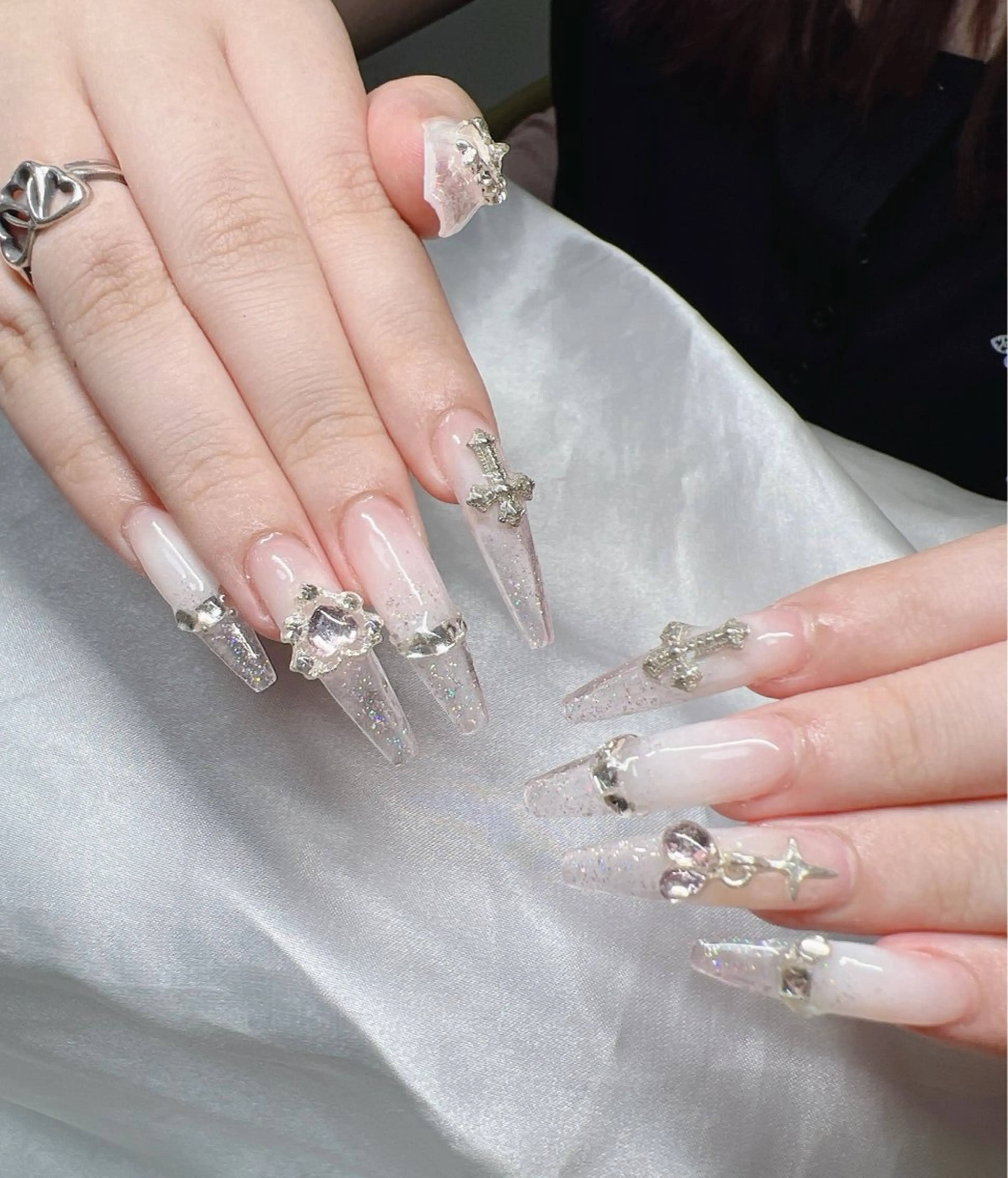 ネイル ハンドネイル Lee Nailsのネイルデザイン