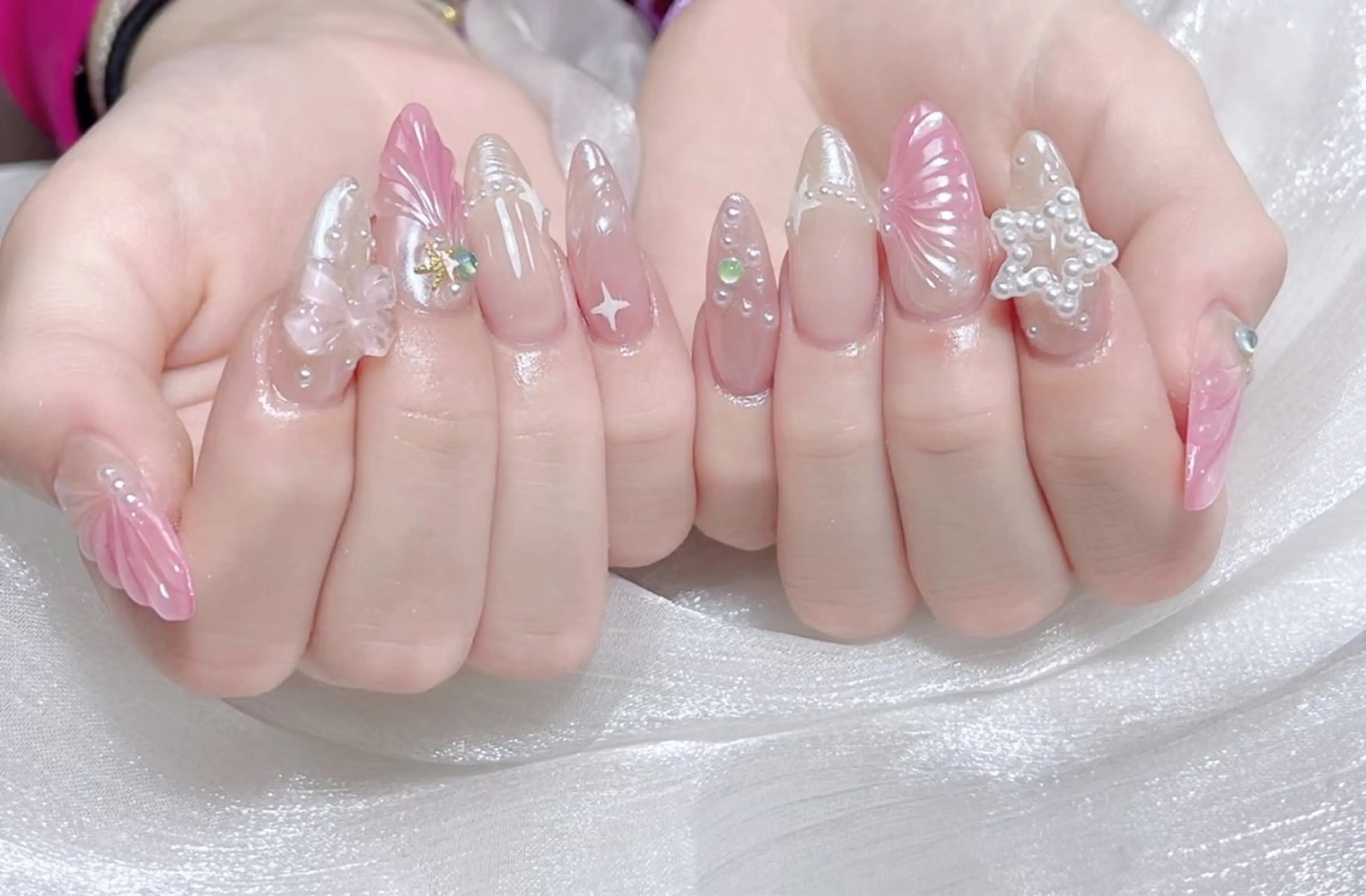 ネイル オーロラネイル フットネイル フレンチネイル ジェルネイル ガーリー ハンドネイル Mimo beau ty   salonのネイルデザイン