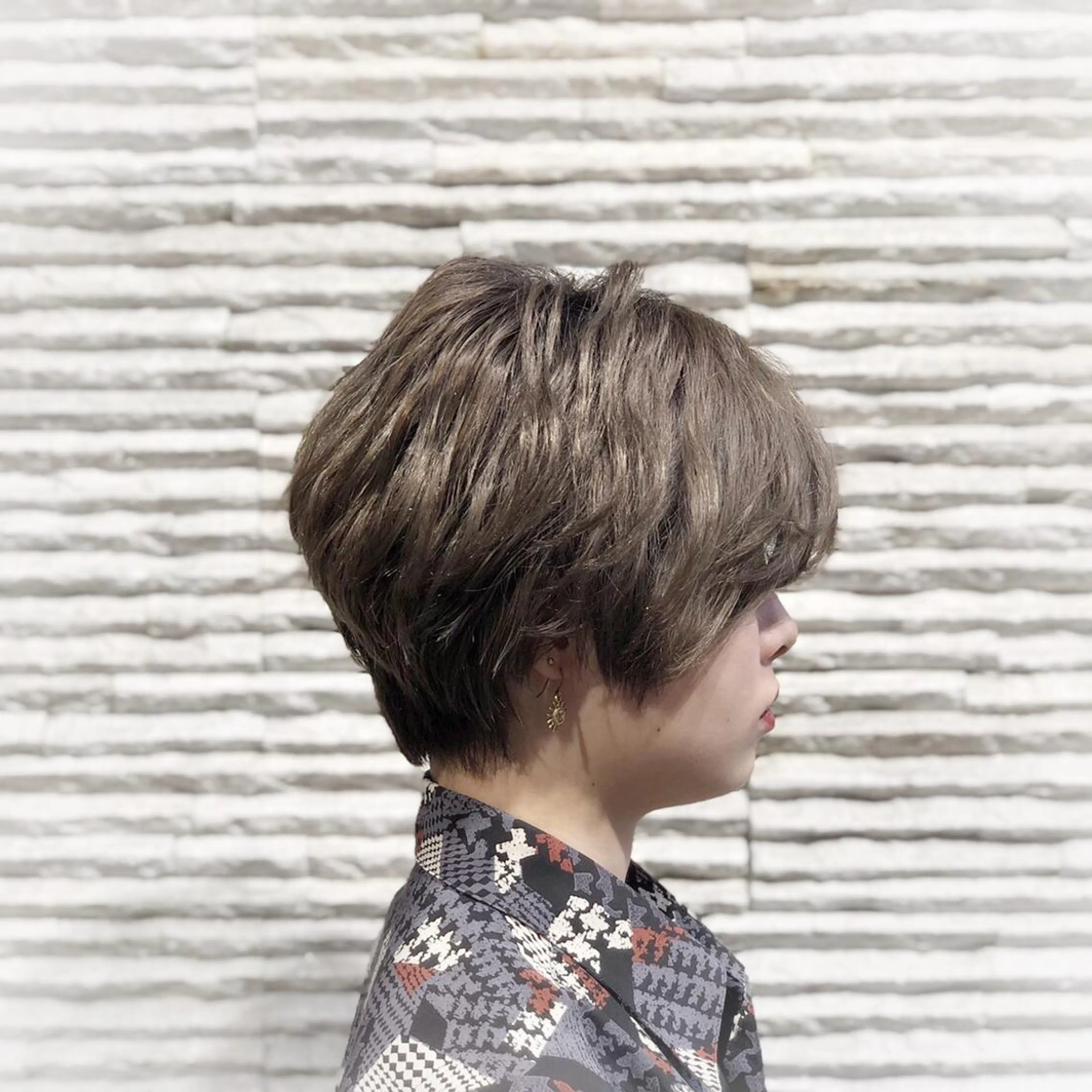 ショート カラー 嶋田 ゆきのヘアスタイル