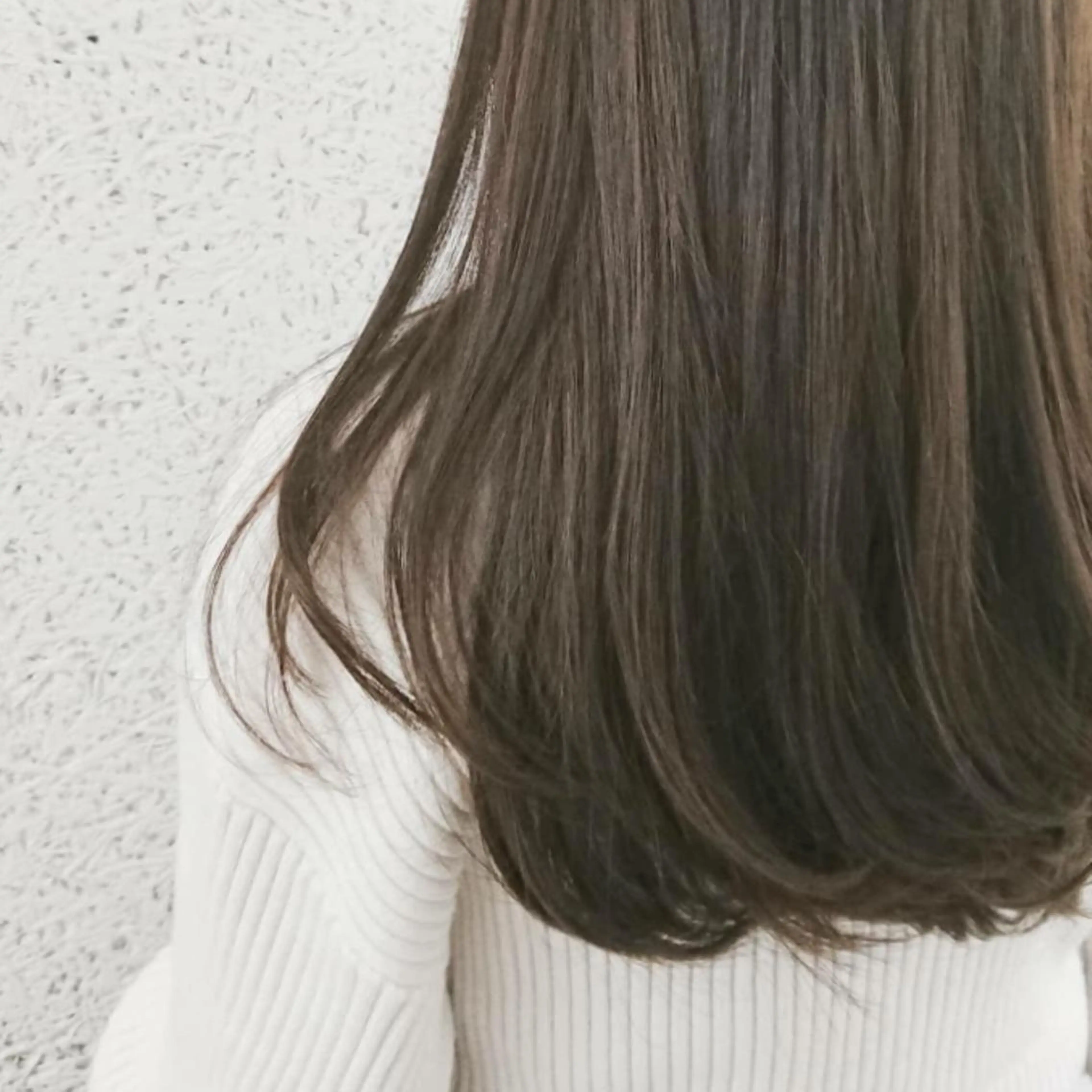 ロング カラー ヘアアレンジ パーマ アディクシーカラー アッシュ 黒髪 ブルーカラー ブルーブラック かわい ゆうな 髪質改善/縮毛矯正のヘアスタイル