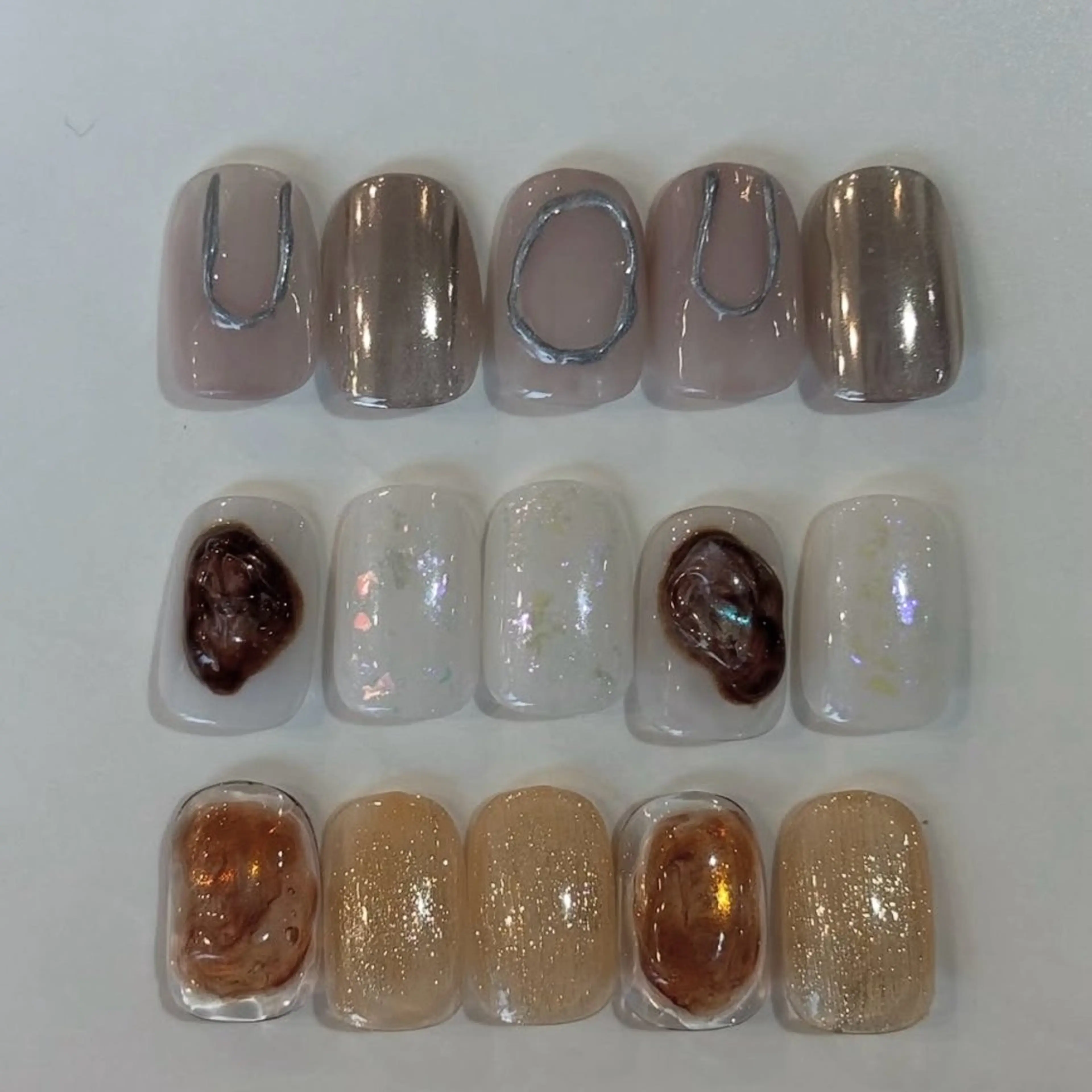 ネイル quro.n立川店所属・quro.n ☕️mariのネイルデザイン