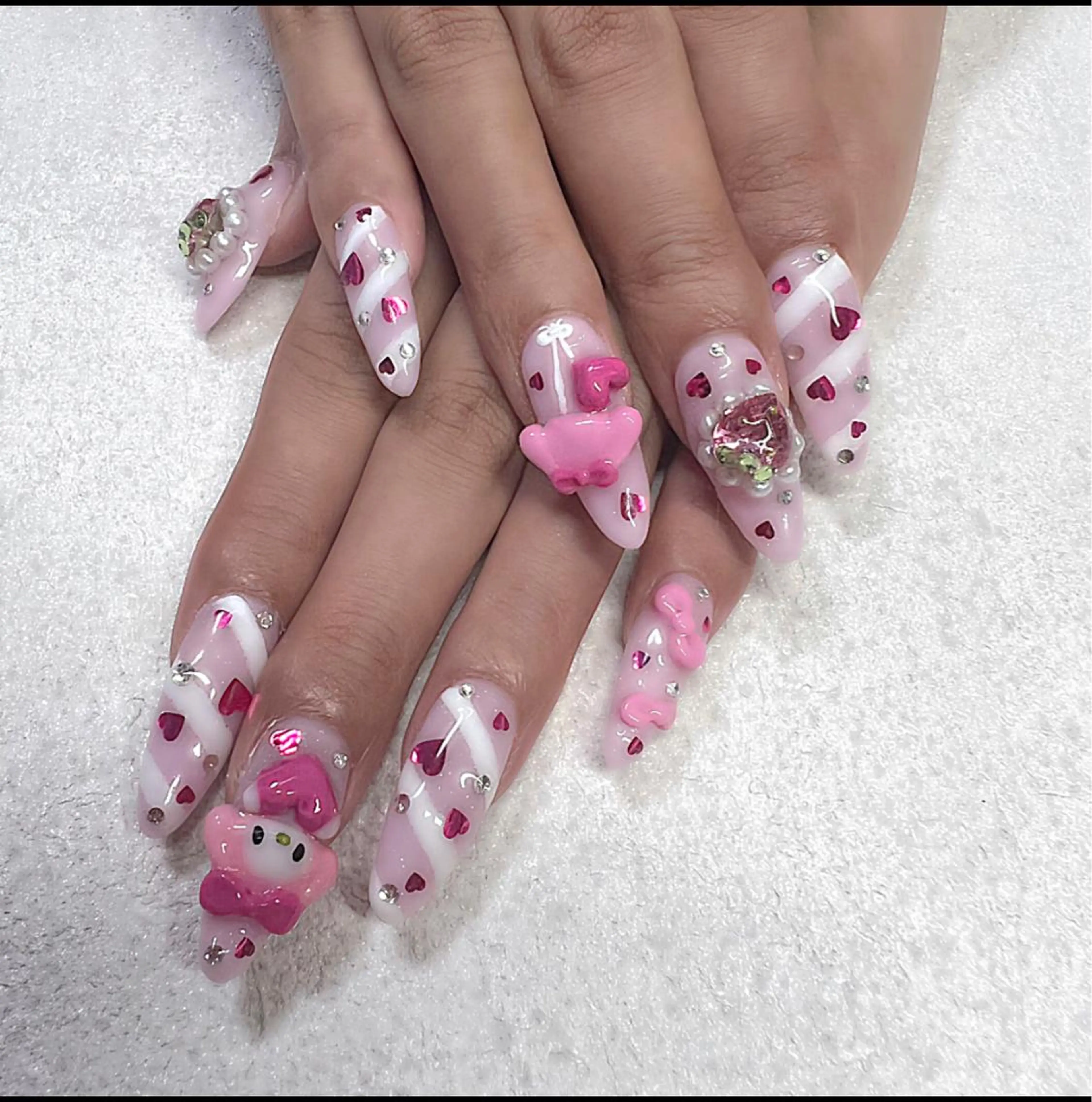 ネイル Rire_eye+beauty_nail所属・Rire_ nail_yukiのネイルデザイン