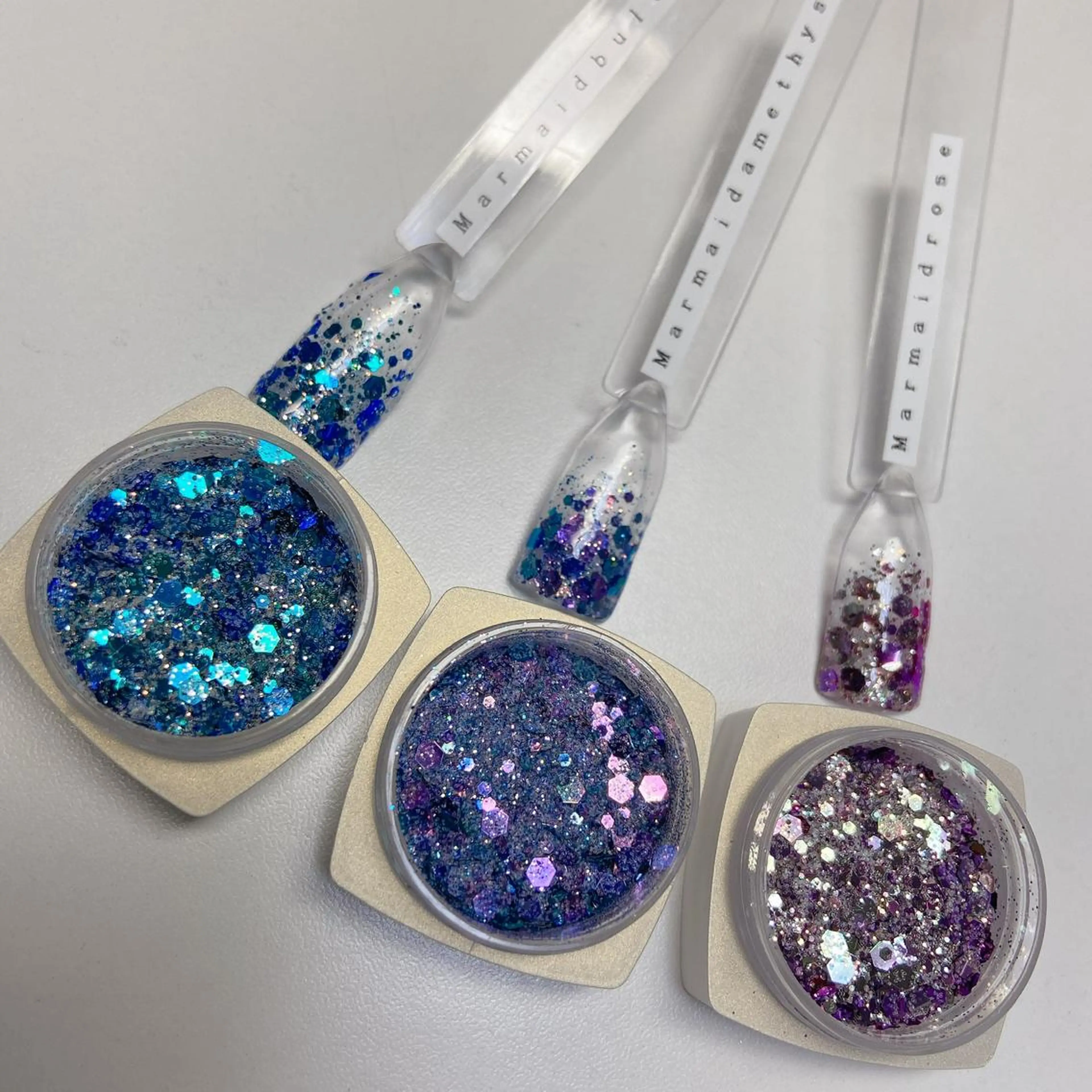 ãã€ã« ã©ã¡(ã°ãªãã¿ãŒ) ãã³ããã€ã« nailsalon REJOICEã®ãã€ã«ãã¶ã€ã³