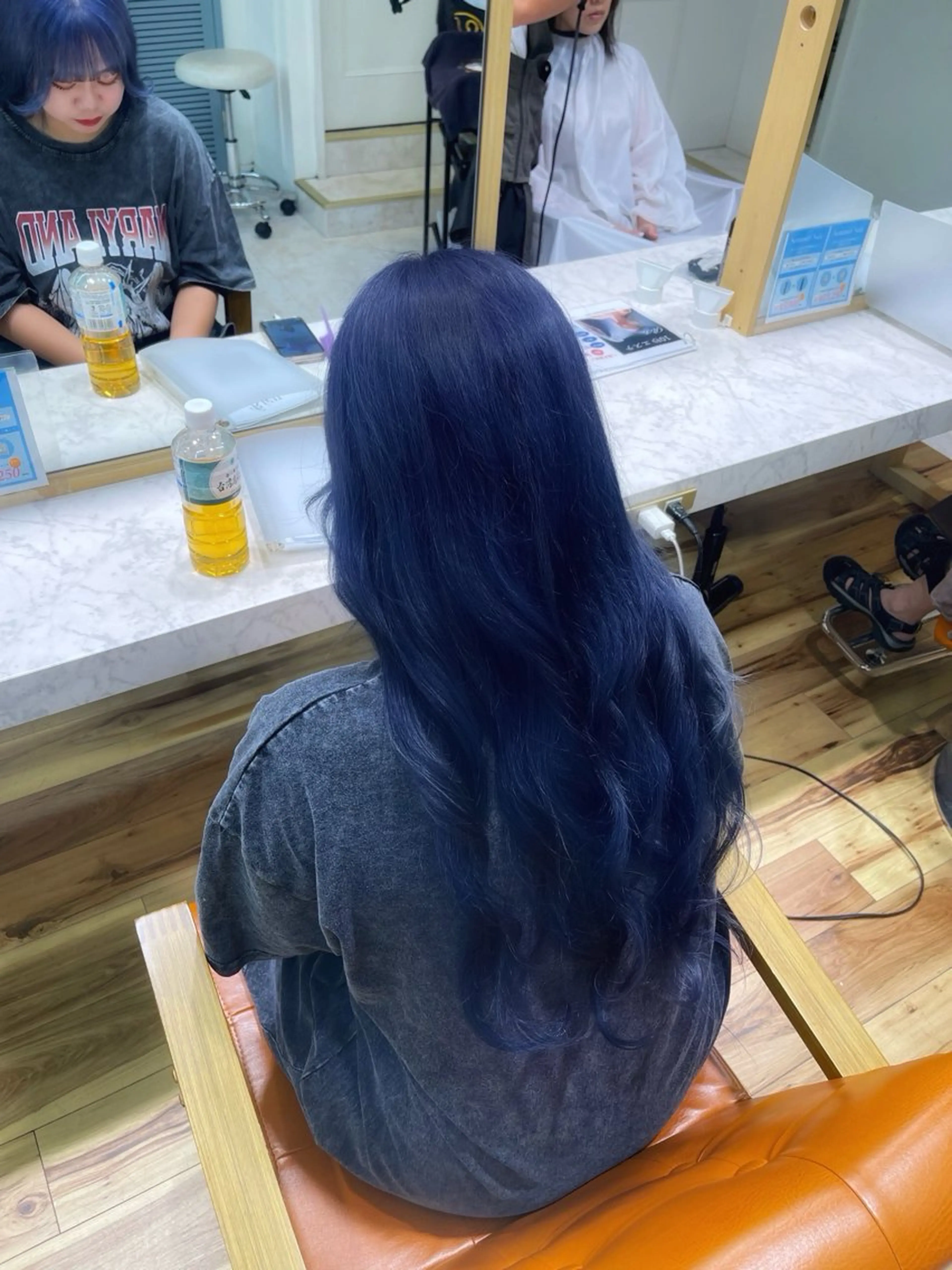 ロング カラー ヘアカラー 木村 咲花のヘアスタイル