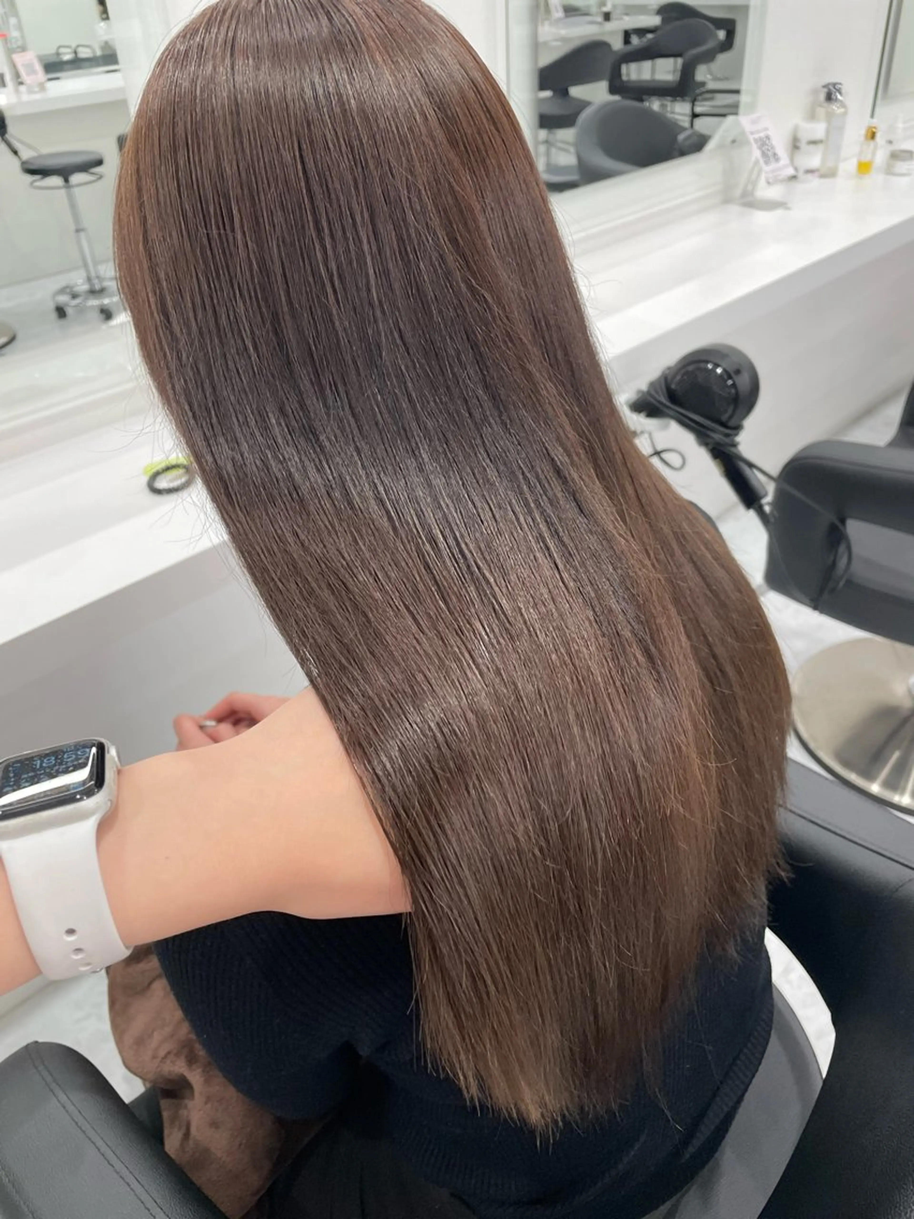 セミロング カット ヘアカラー トリートメント ヘッドスパ 🤍韓国🤍大人っぽ ベージュ🤍ブラウンのヘアスタイル