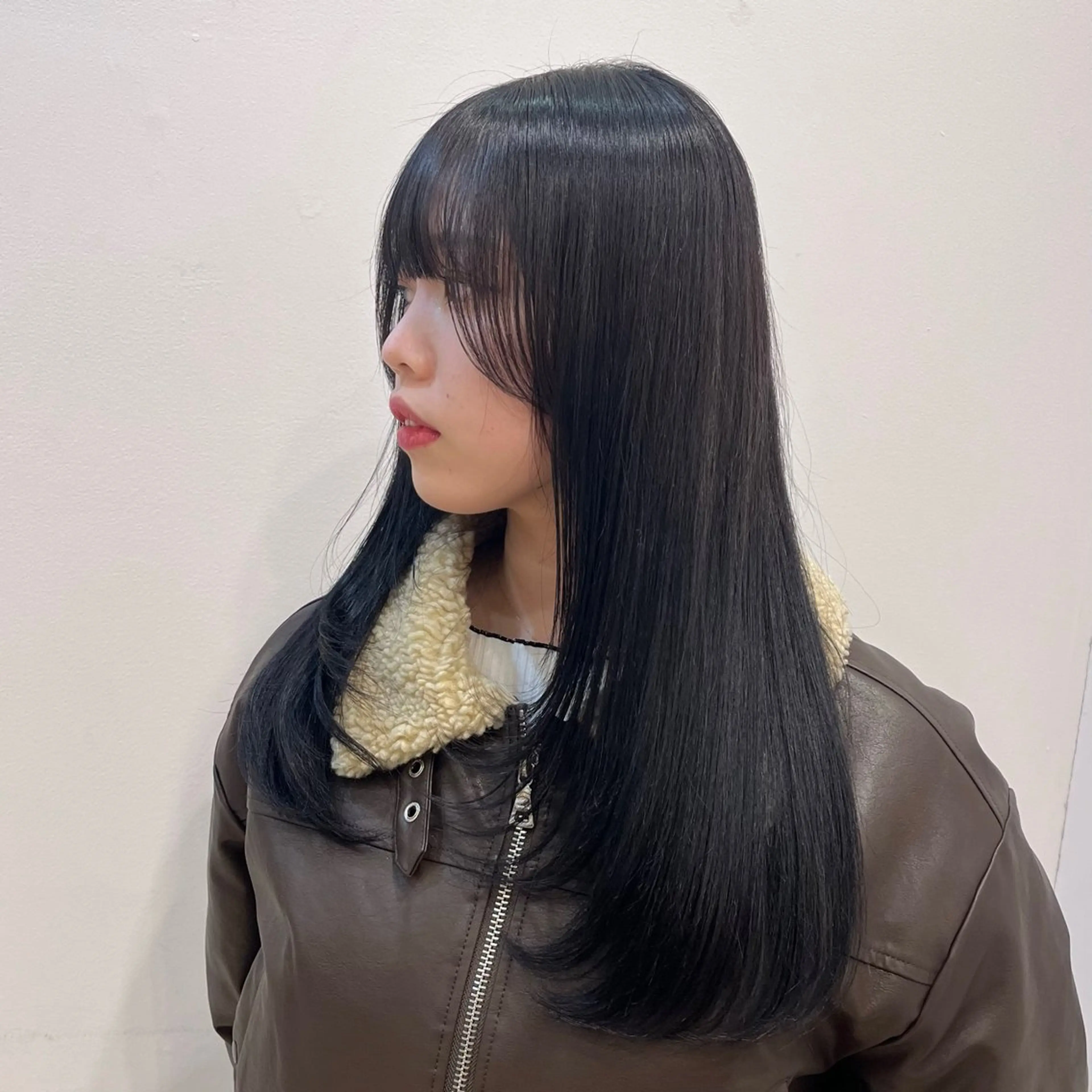 セミロング カラー くびれヘア 顔周りカット 韓国風ヘア レイヤーカット 似合わせカット LUNA🌙韓国ヘア 🌙レイヤーカットのヘアスタイル