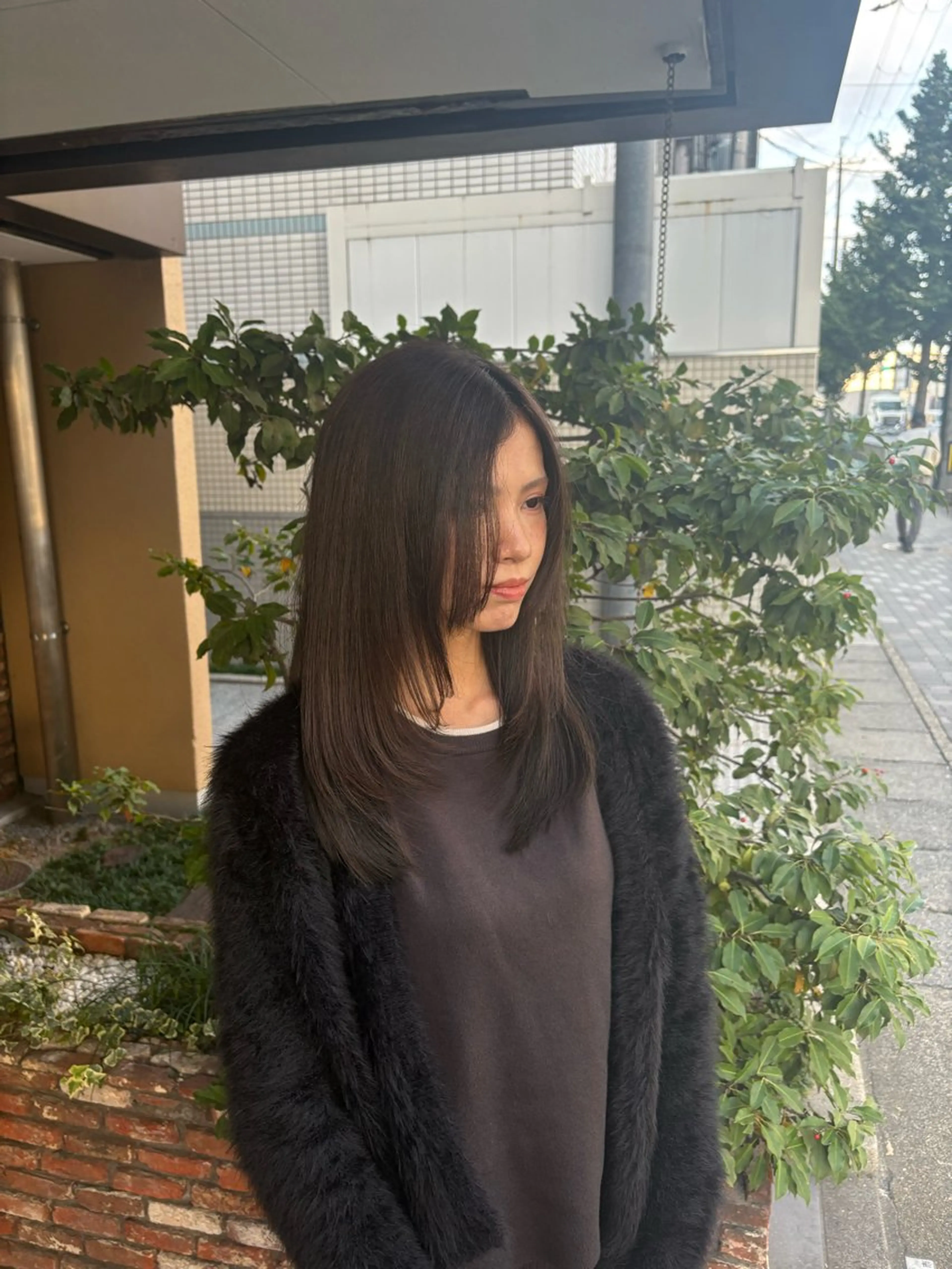 ミディアム カット ヘアカラー トリートメント ショート 顔周りレイヤー/マオのヘアスタイル