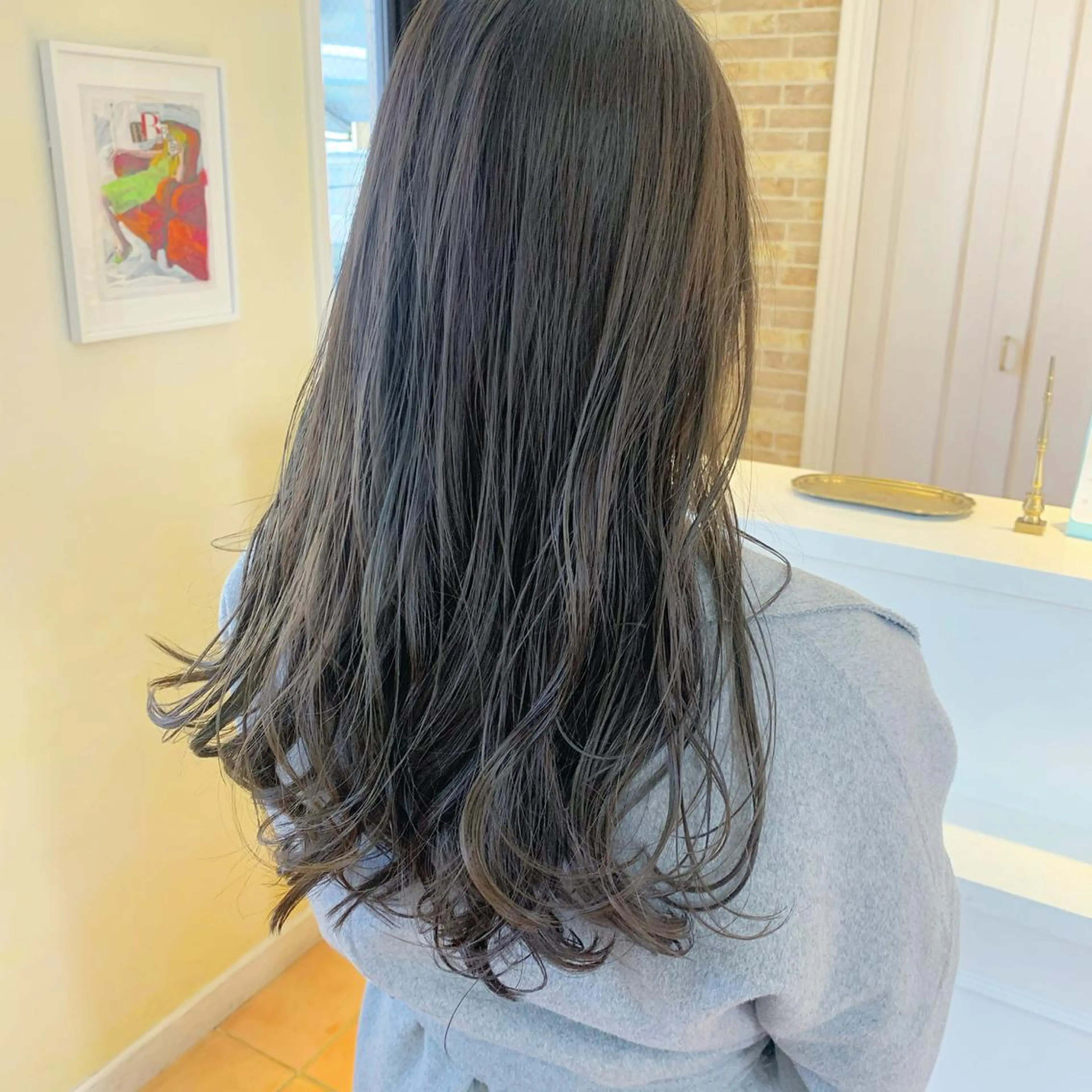 ロング カラー ヘアアレンジ グレージュ ヘアカラー トリートメント ✨艶髪✨透明感✨ 山内大樹のヘアスタイル