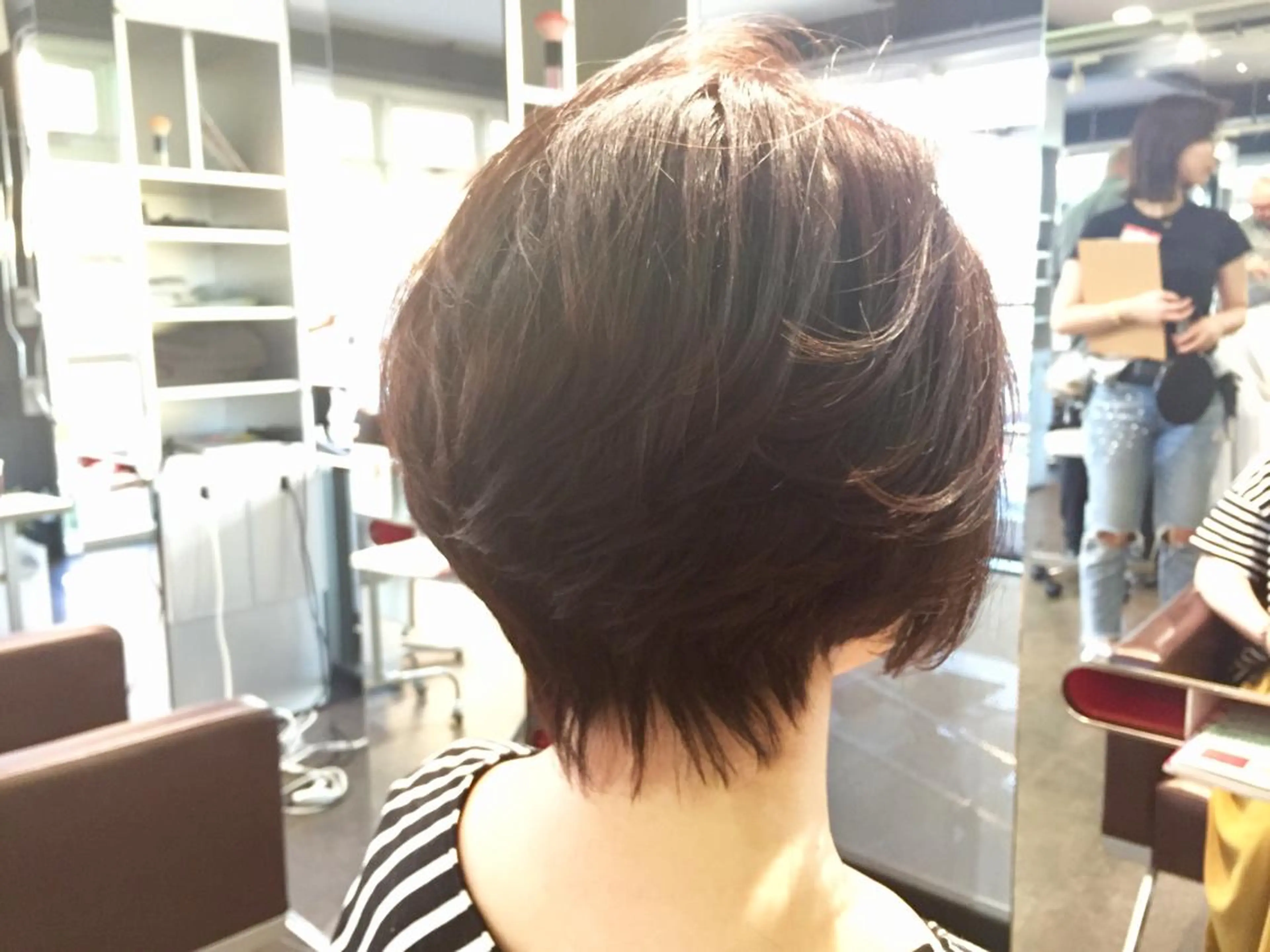 ショート hoNua. 栄/透明感カラーのヘアスタイル