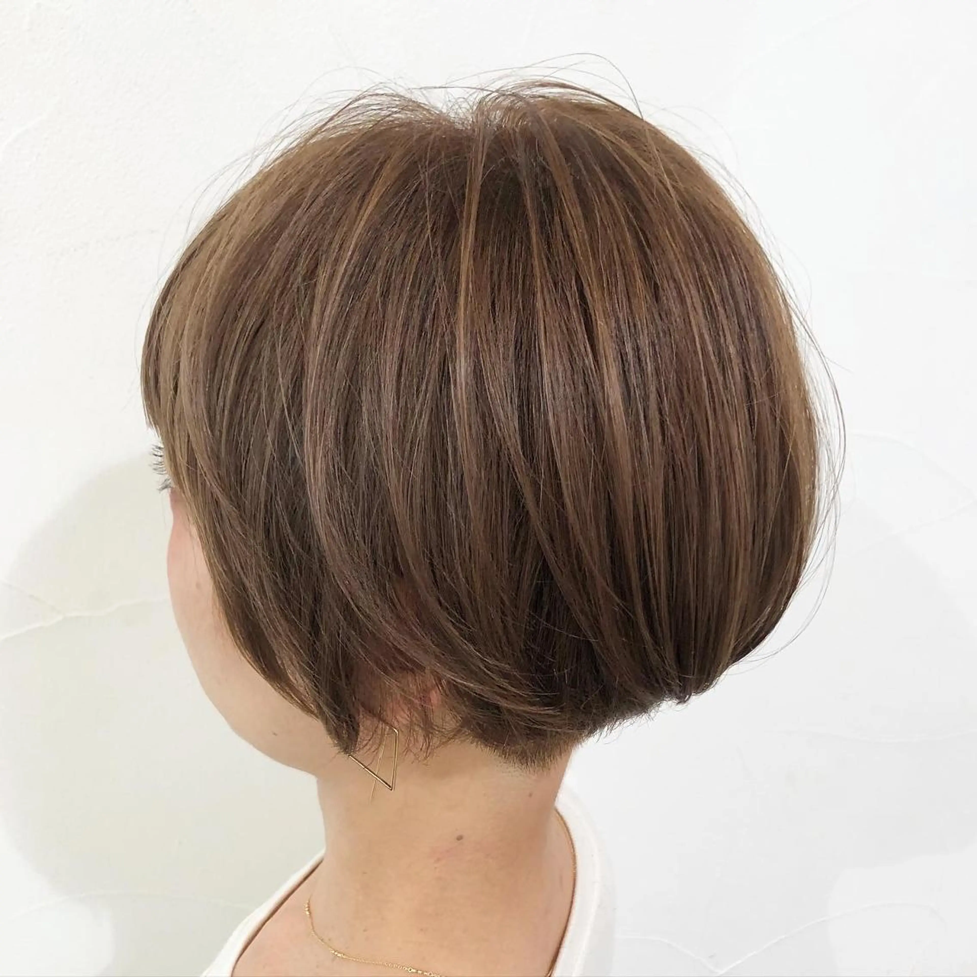 カラー 下池 紗加のヘアスタイル