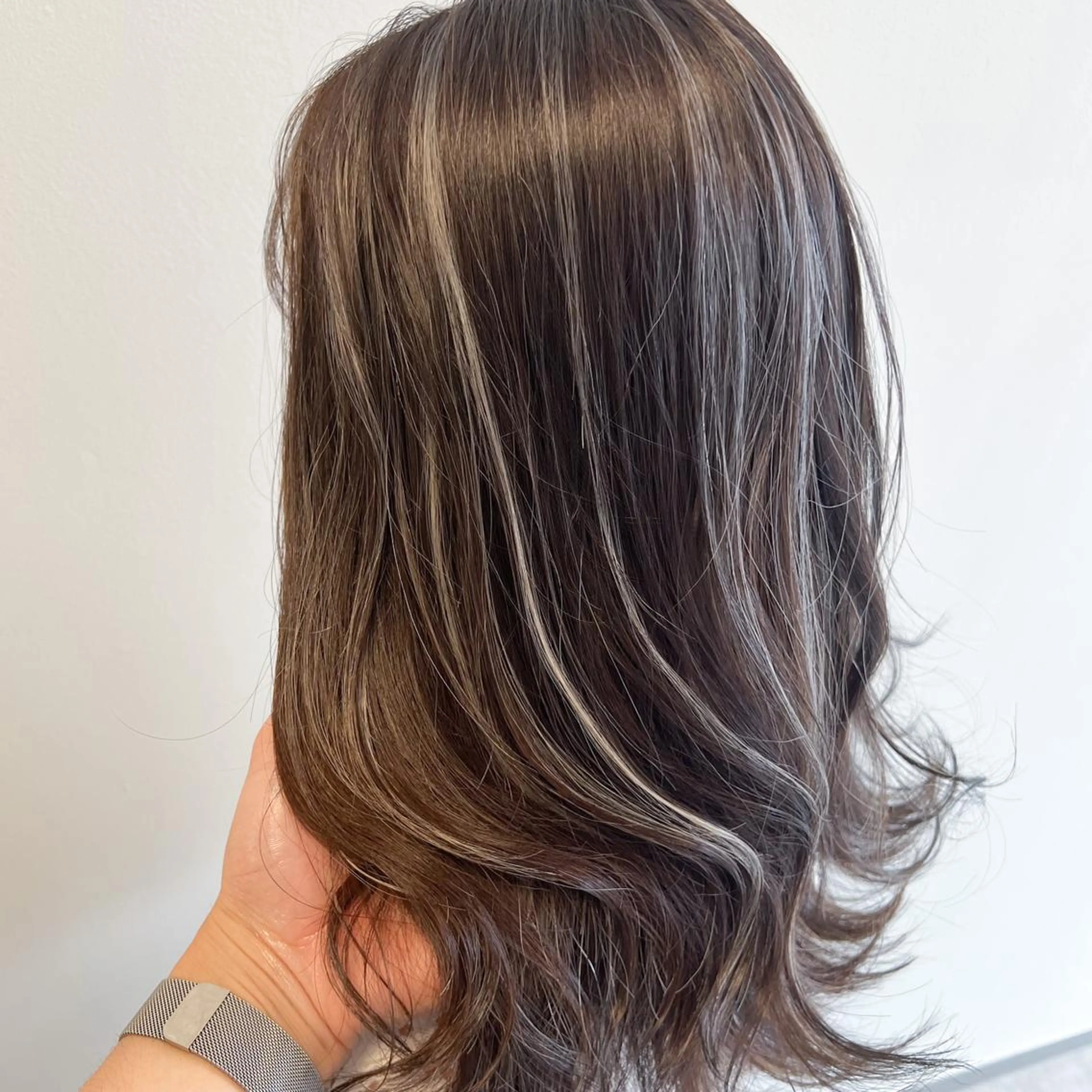ロング カラー ハイライトカラー ハイライト ヘアカラー トリートメント なんば髪質改善カラー Ardoreのヘアスタイル
