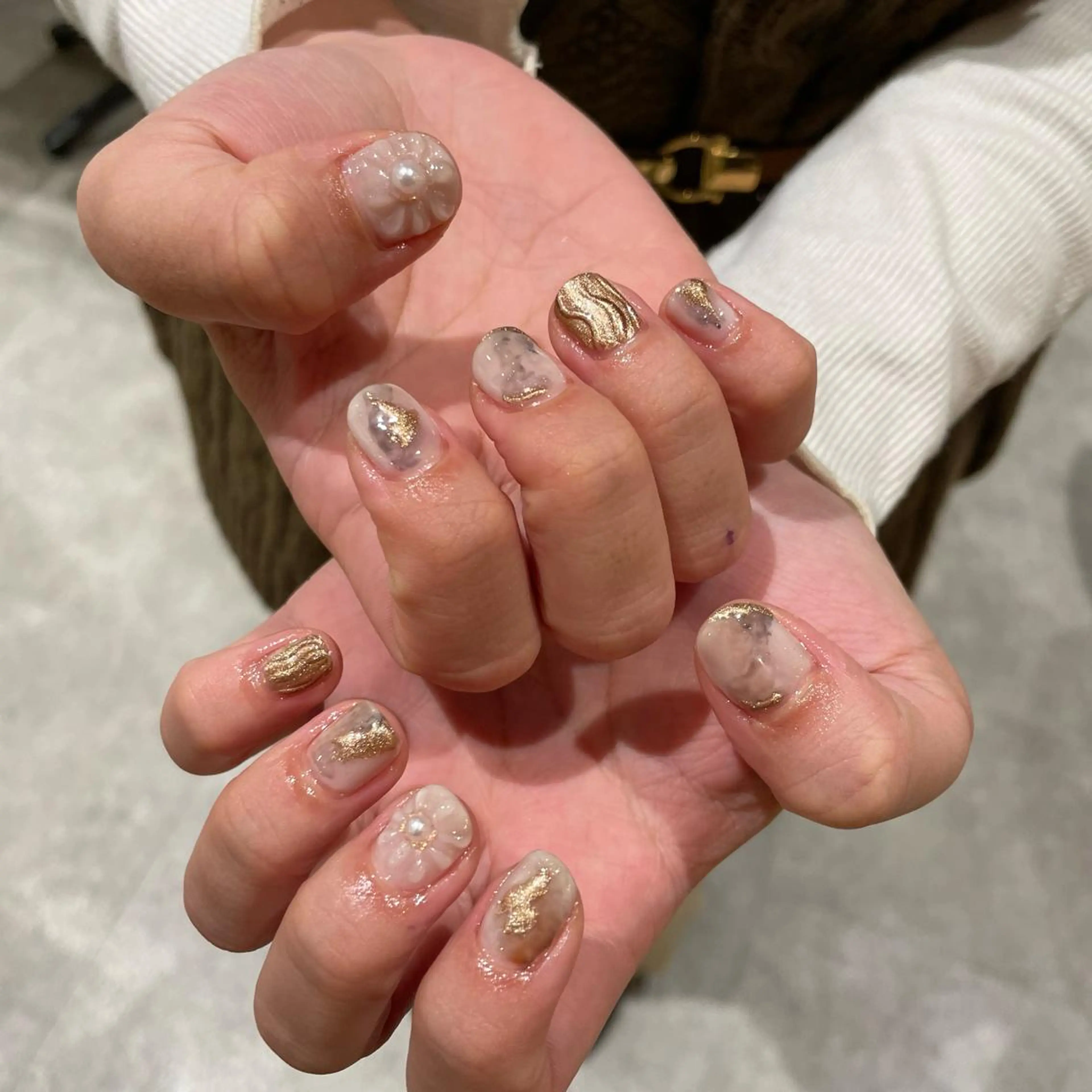 ネイル ニュアンスネイル ハンドネイル ハイトーン🦄ネイル 💞のぶちのネイルデザイン