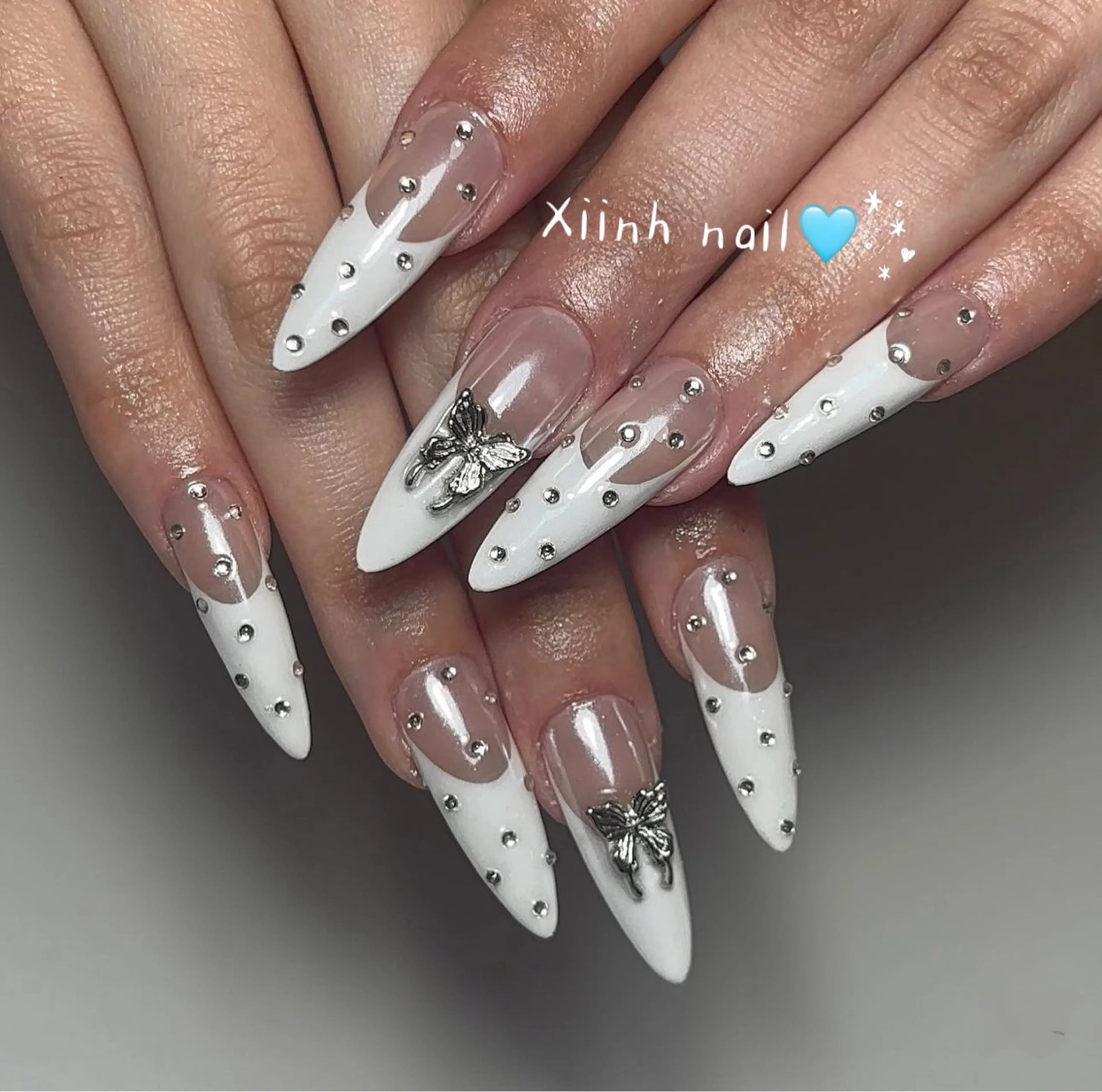 ネイル ブラウン チークネイル 桜ネイル 長さ出し フットネイル ハンドネイル XIINH NAIL SALONのネイルデザイン