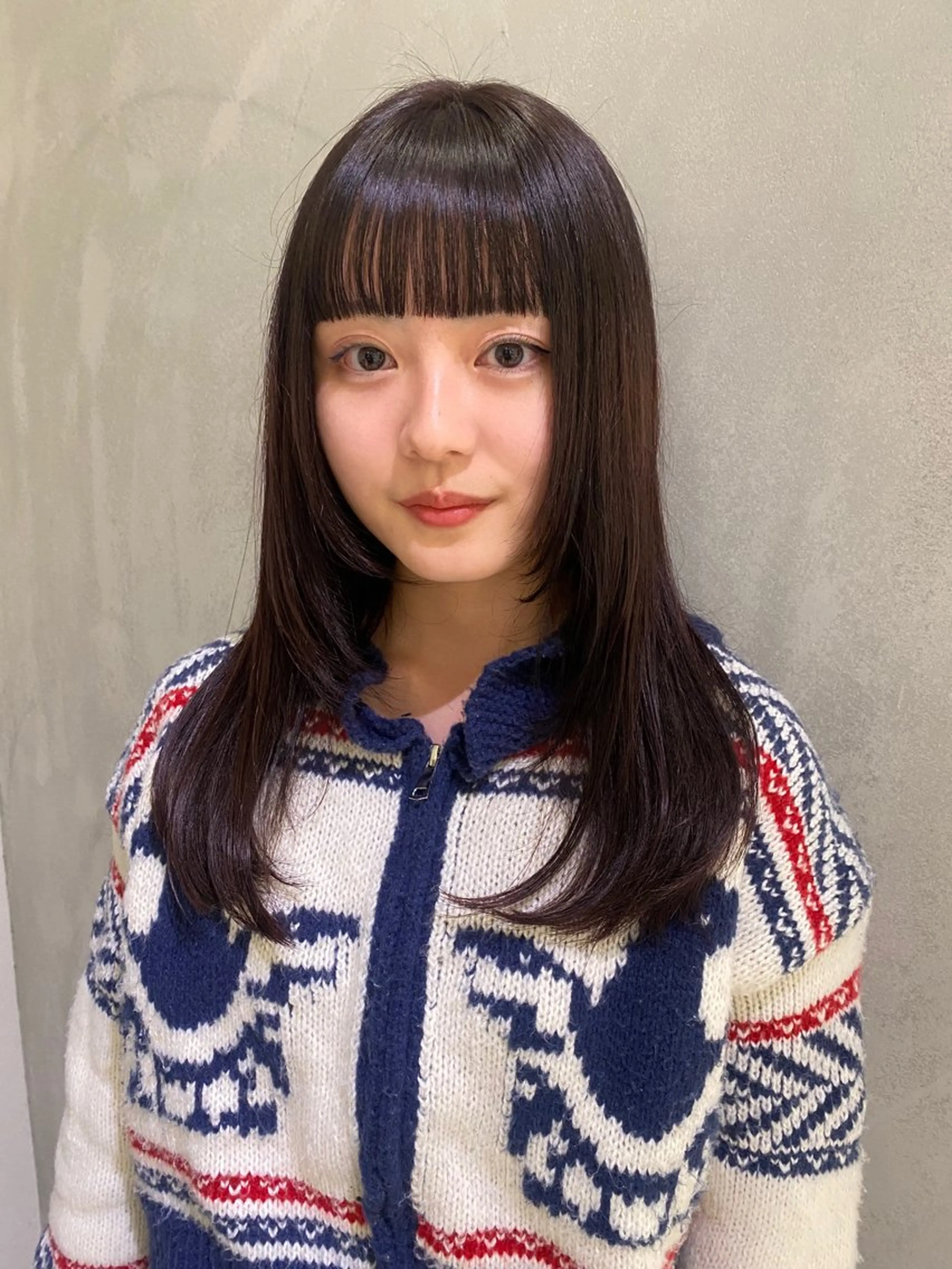 ロング 顔まわりレイヤー レイヤーカット ワイドバング カット YOKE所属・いとう ほのかのヘアスタイル