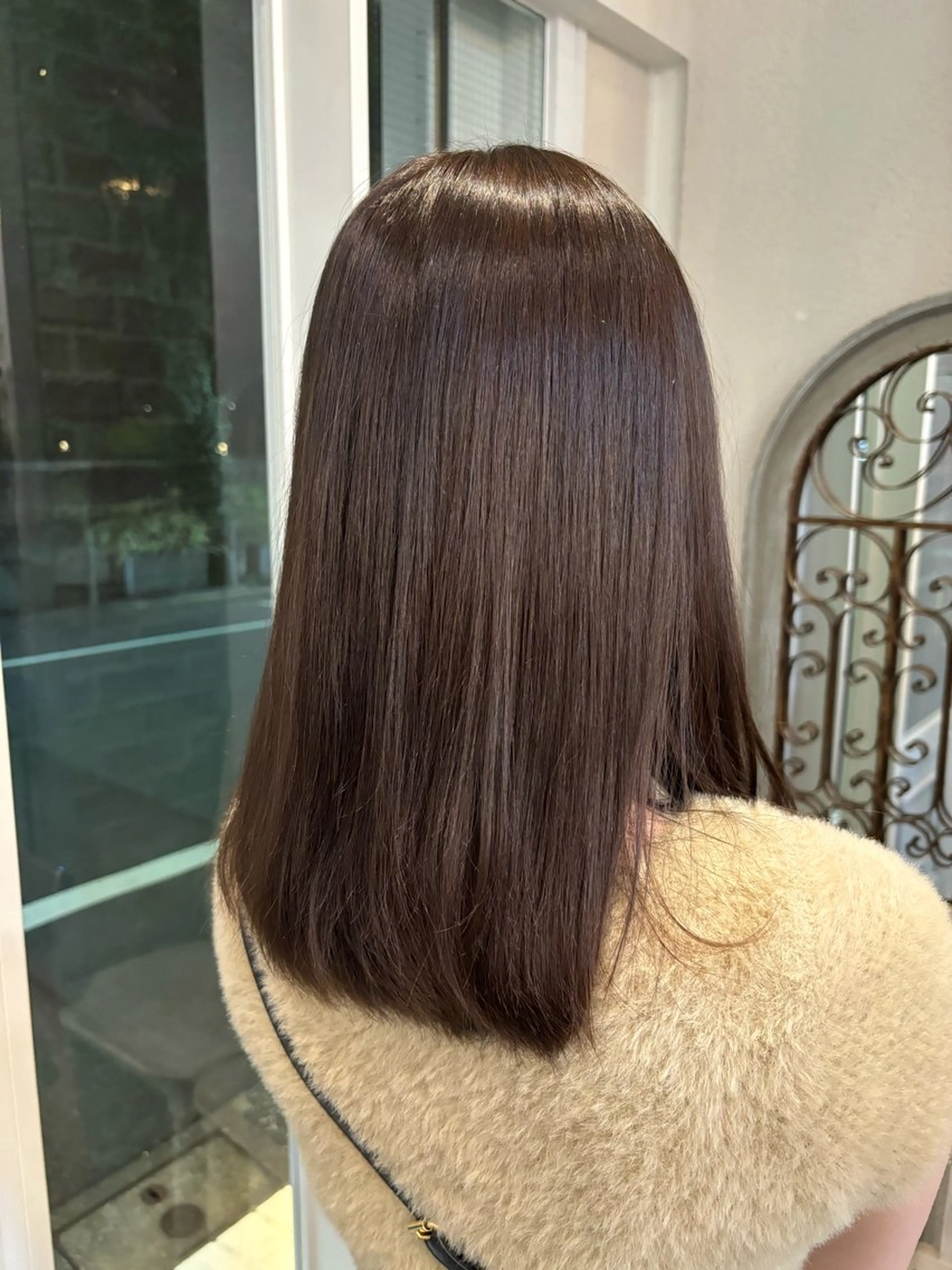 ミディアム ヘアカラー 山﨑彩乃 🫧 縮毛矯正🪐のヘアスタイル
