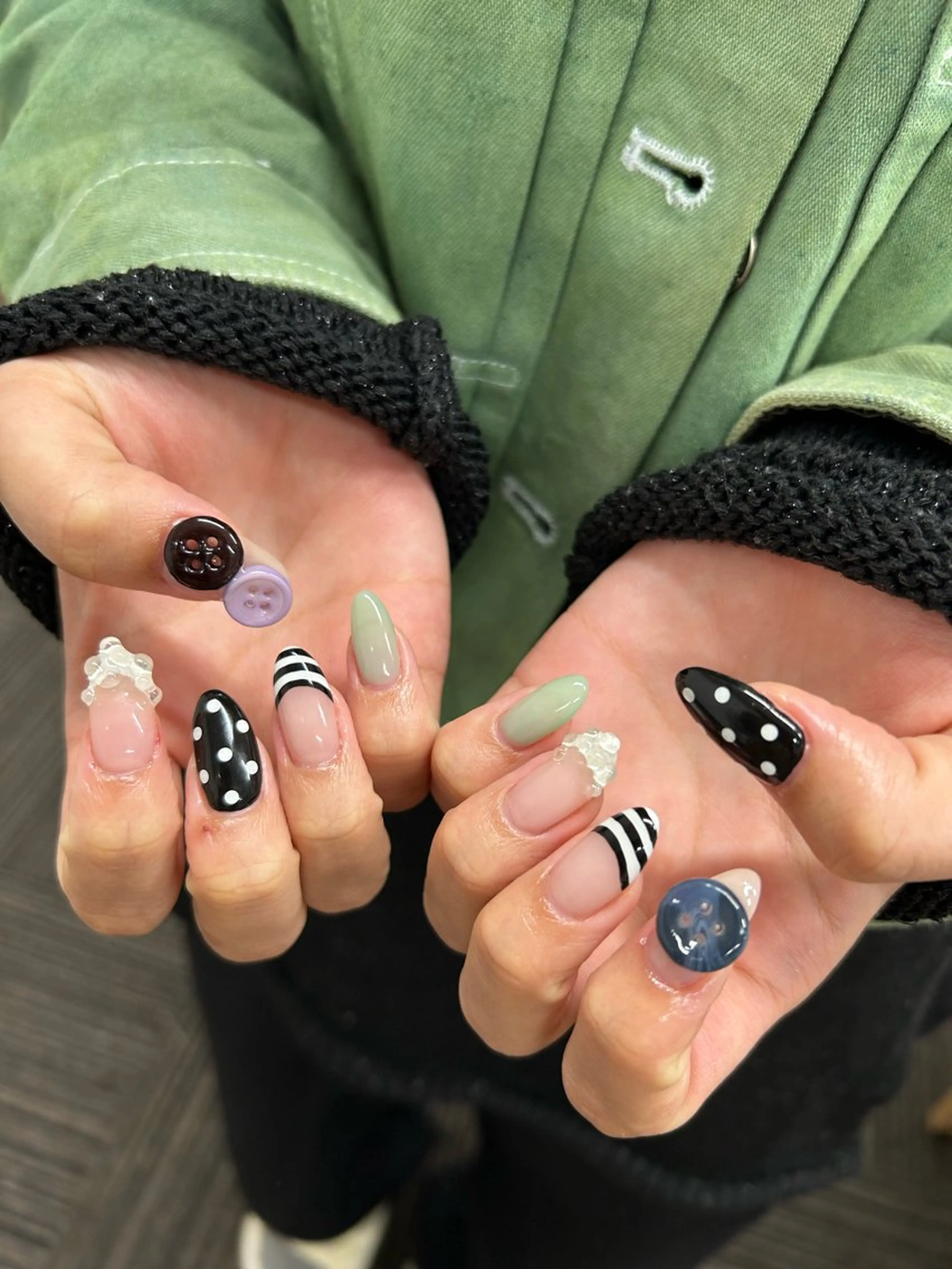 ネイル takara nail所属・takara射水高岡 マグネット韓国ポップのネイルデザイン