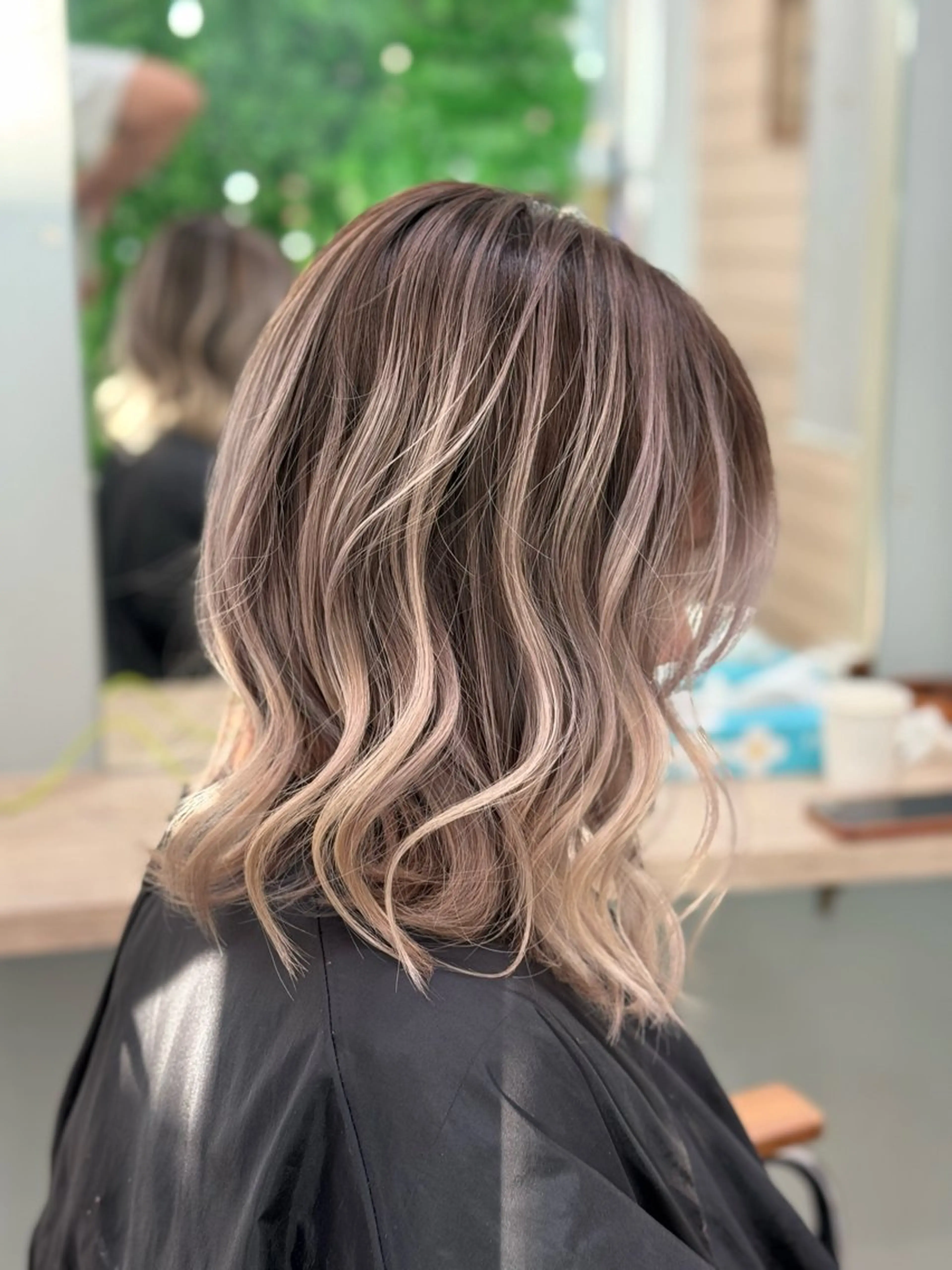 ミディアム カット ヘアカラー Maison所属・Maison 加部のヘアスタイル