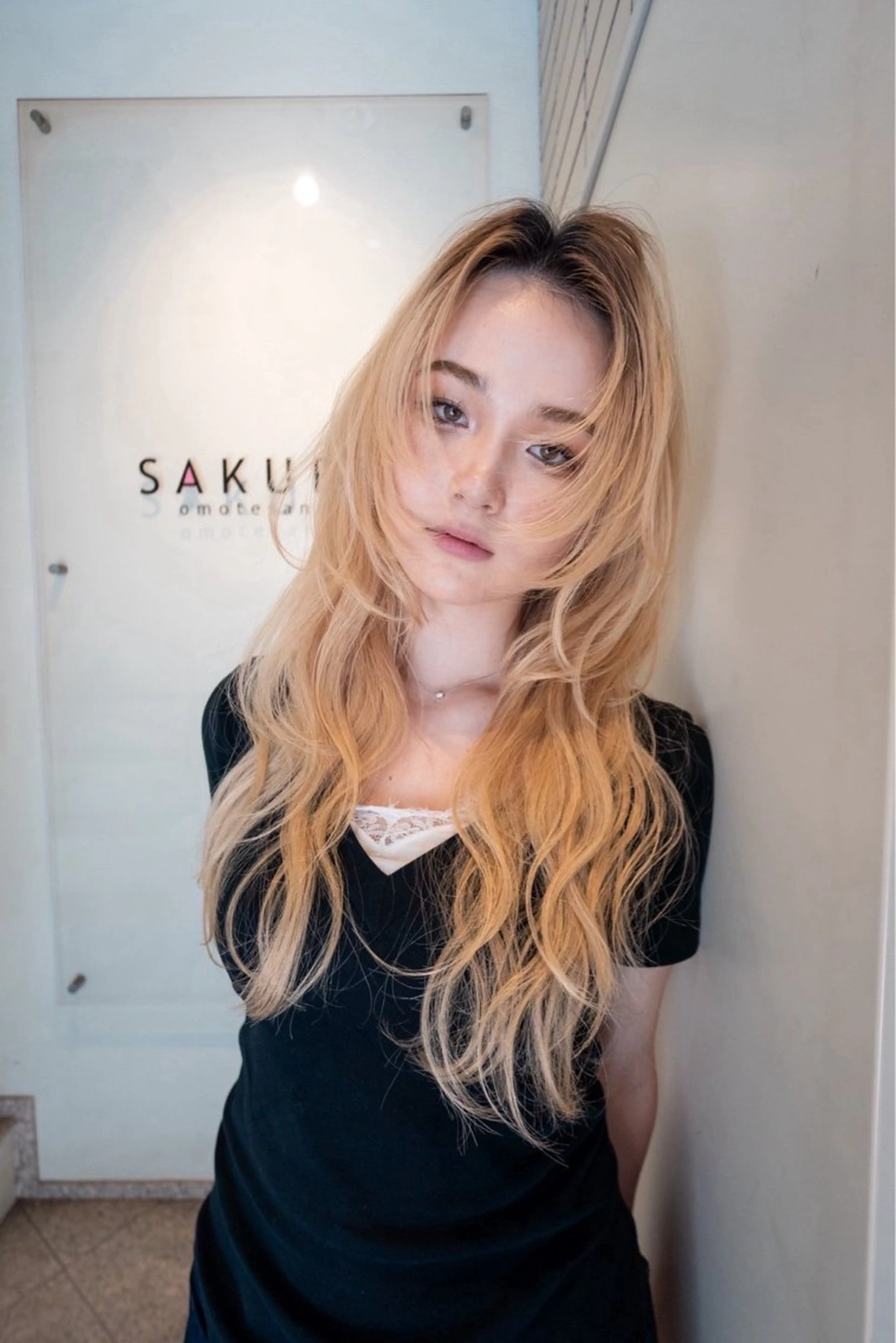 ロング レイヤーカット ロング ヘアカラー Life salon SAKURAのヘアスタイル